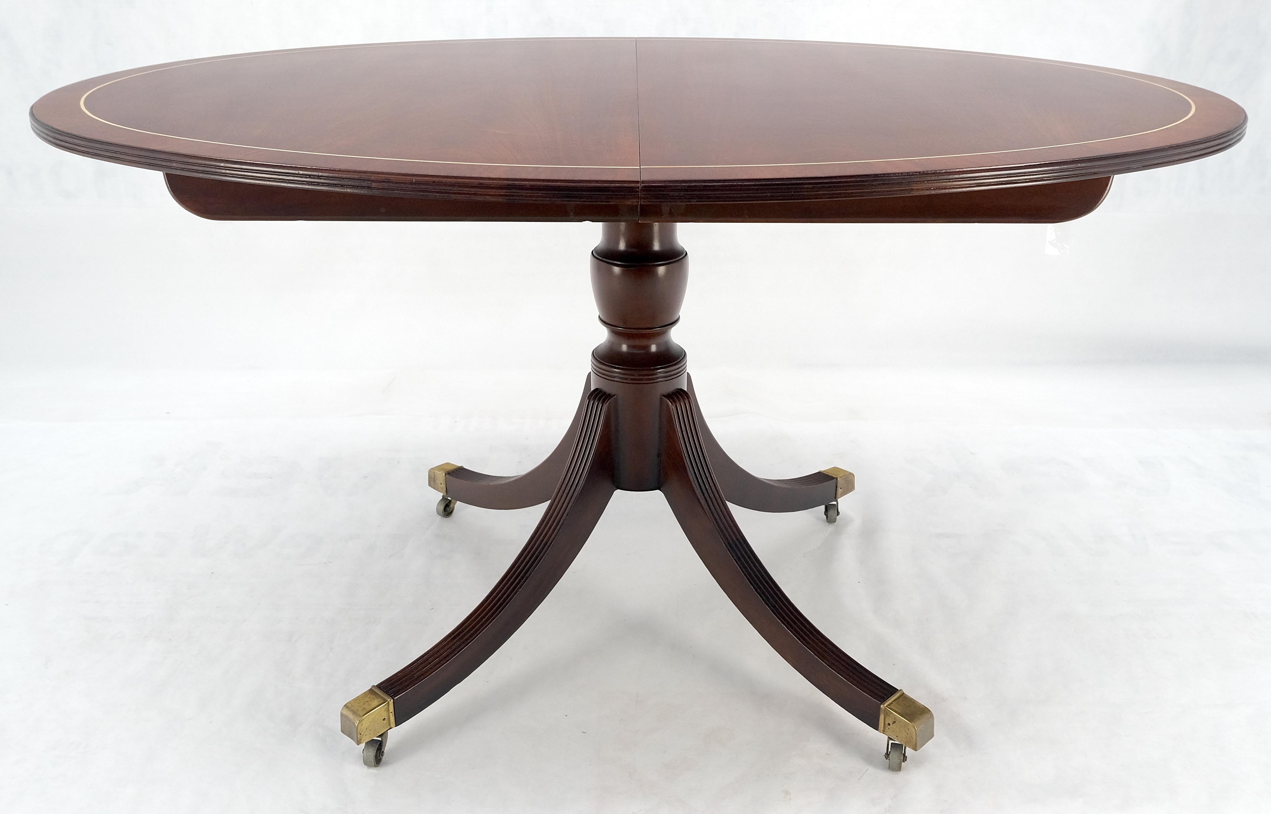20th Century Baker Banded Oval Round Single Pedestal Mahogany Dining Table 2x20