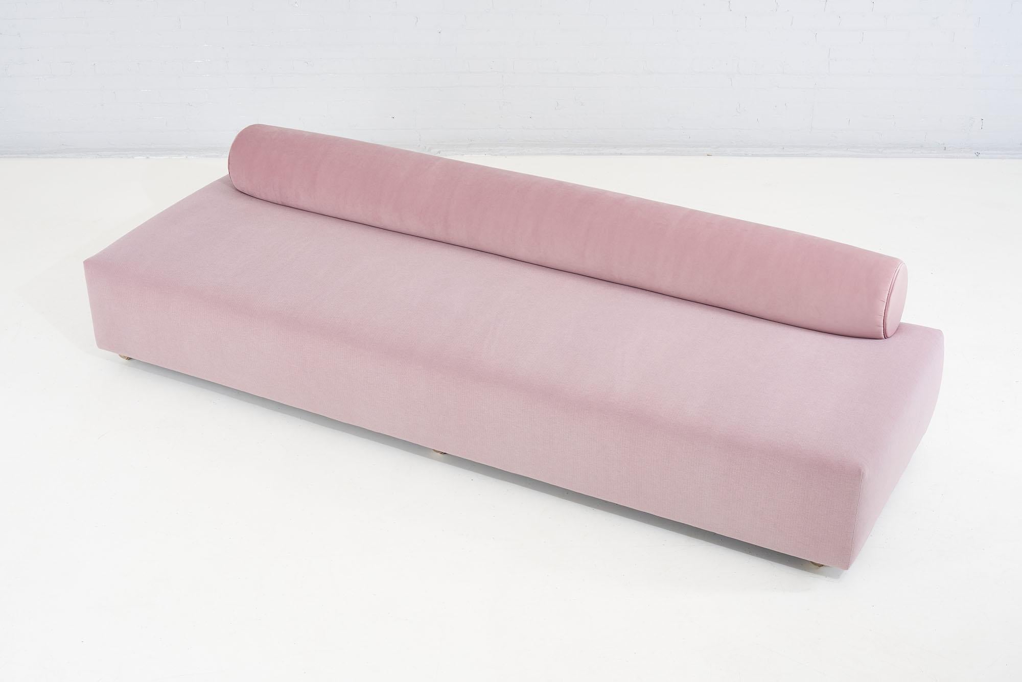 pink velvet day bed