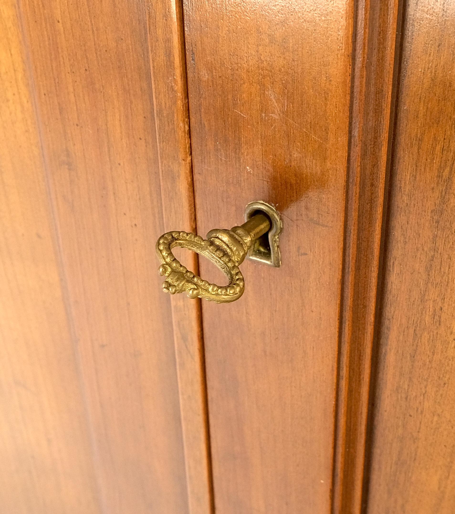 Lacquered Baker Cherry 4 Raised Panel Doors Biedermeier Style Long Sideboard Credenza MINT