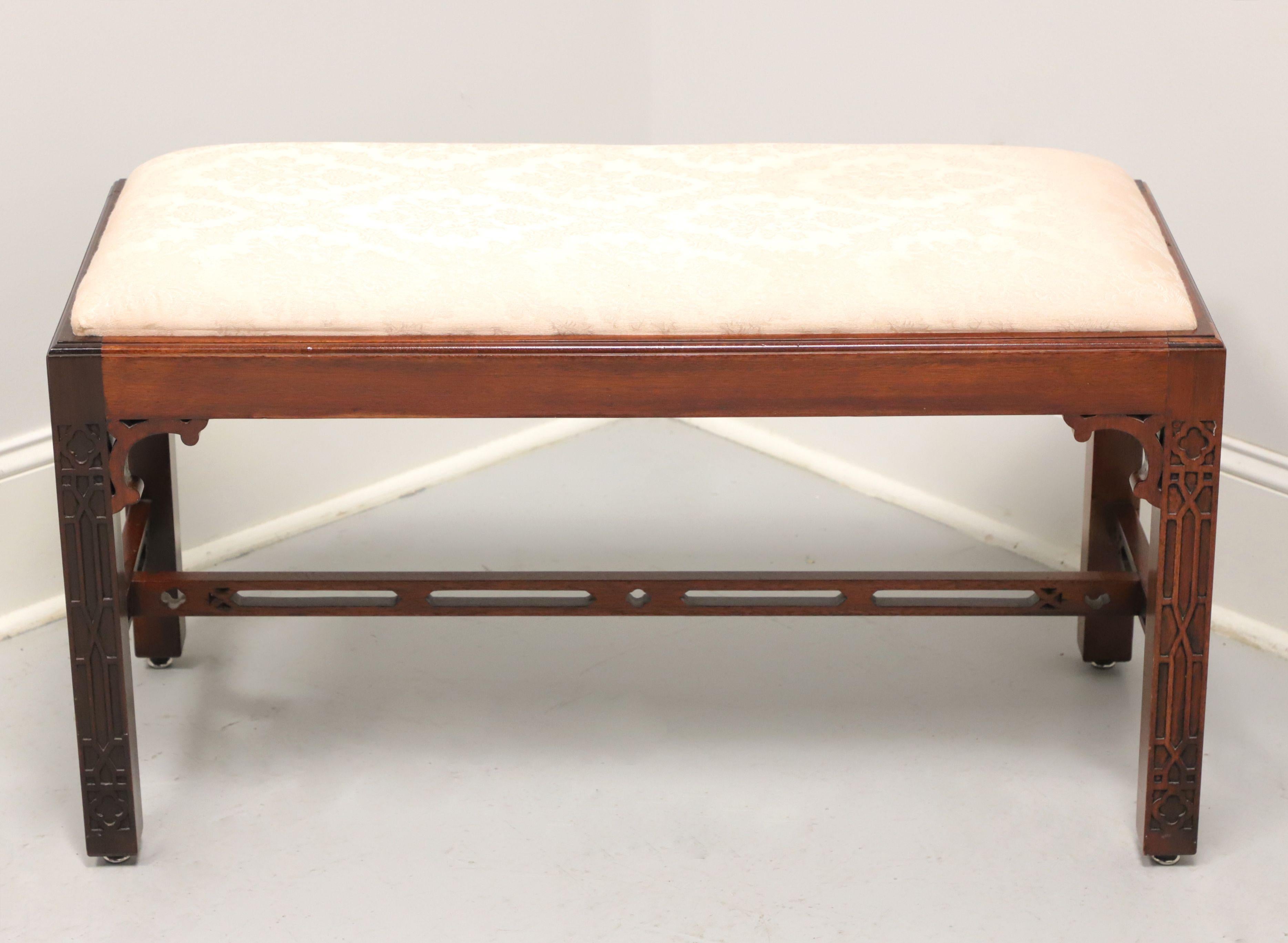 BAKER Cliveden Place Mahogany Chippendale Style Fretwork Bench In Good Condition In Charlotte, NC