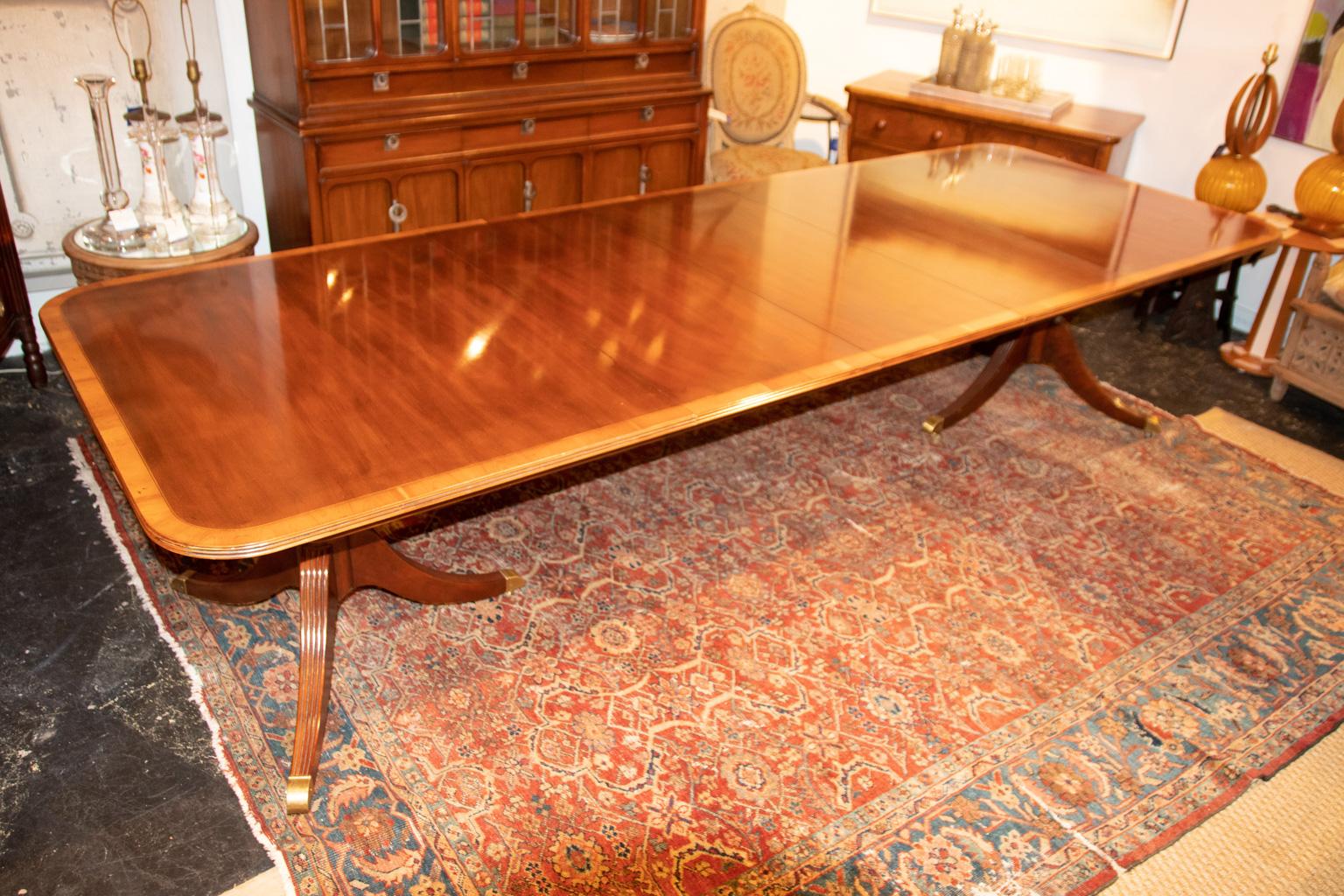 Baker Collector's Edition Dining Table, circa 1980s In Good Condition In Stamford, CT