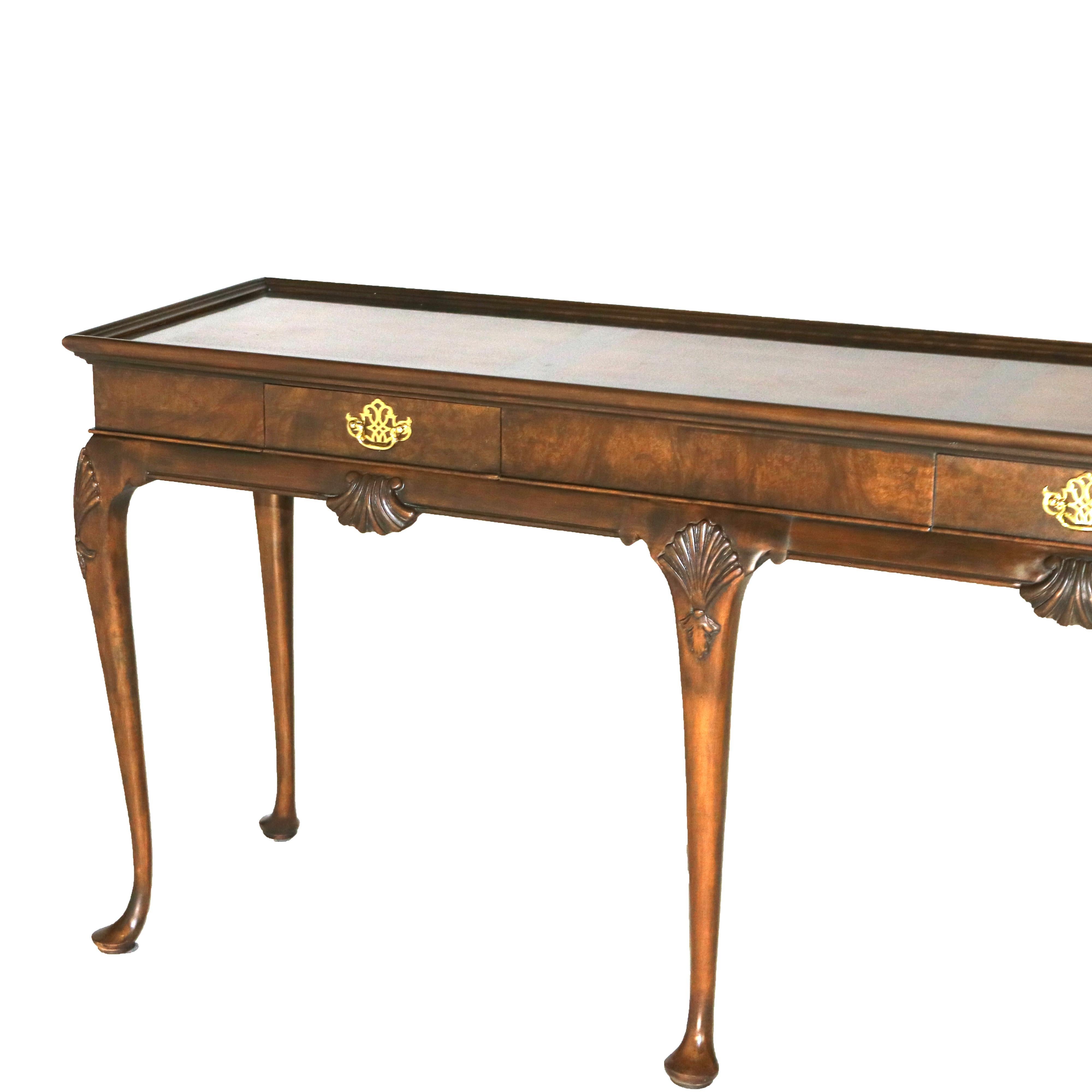 Sculpté Table de salon en acajou sculpté et bagué Ann Baker Collector 20thC en vente