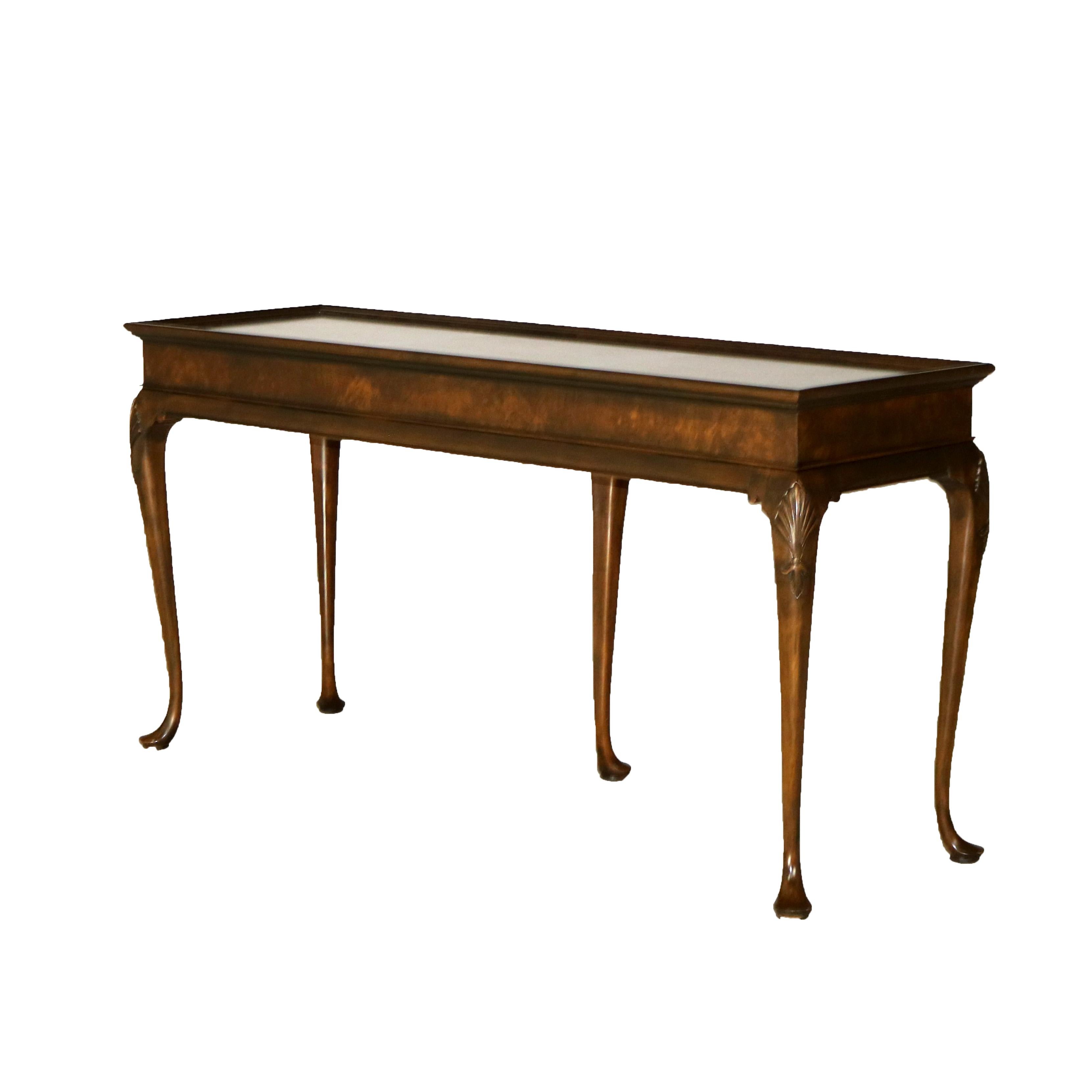 Table de salon en acajou sculpté et bagué Ann Baker Collector 20thC en vente 2