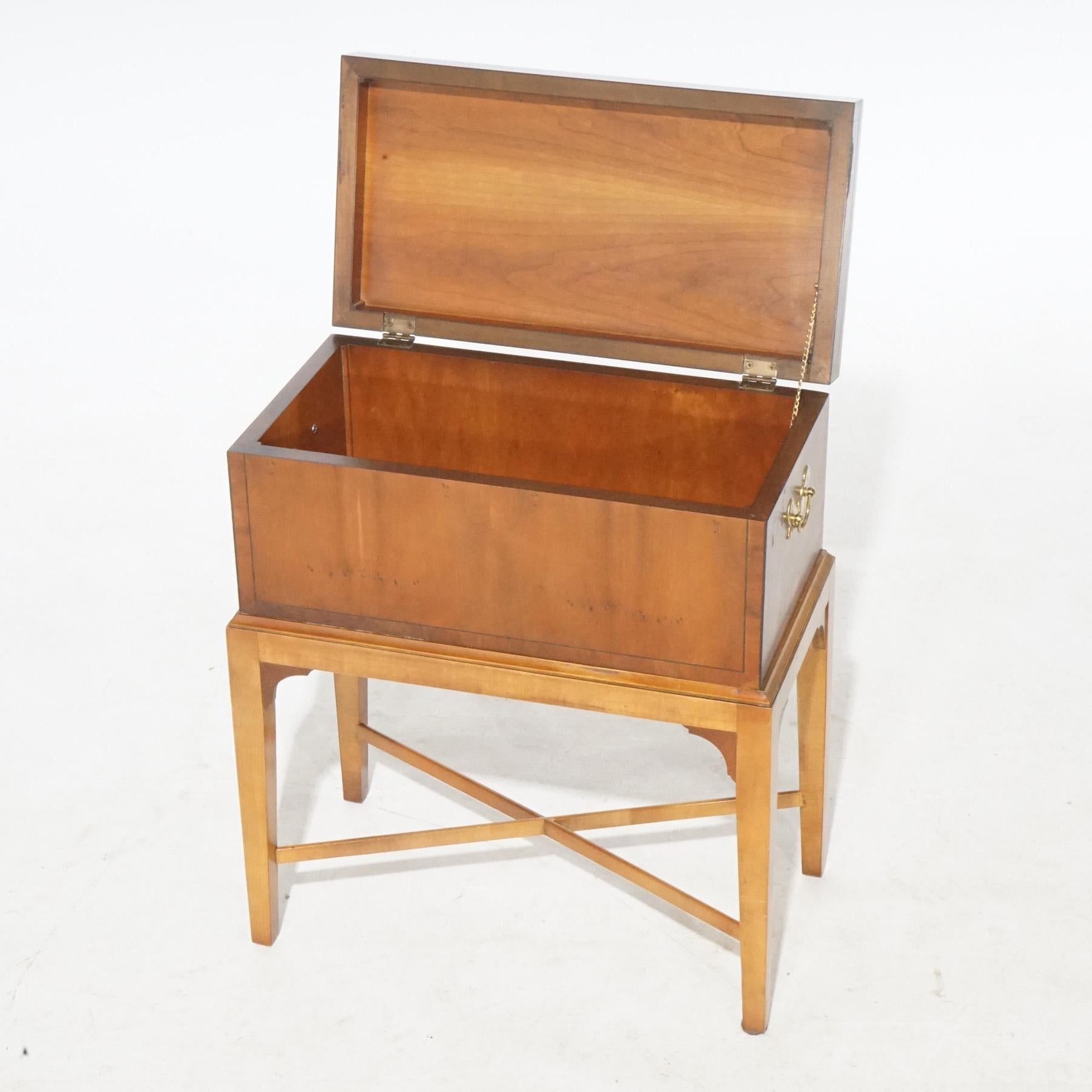 Baker English Hepplewhite Style Kingwood & Satinwood Inlaid Cellarette, 20th C In Good Condition In Big Flats, NY