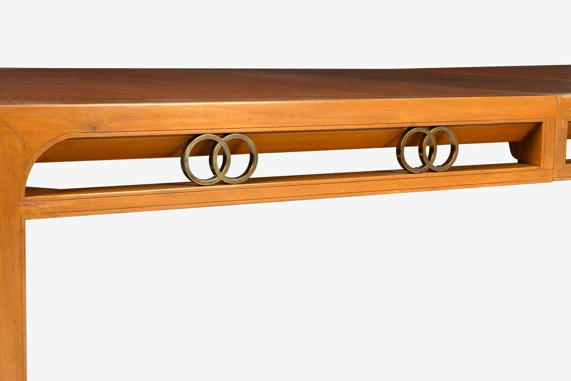 Table de salle à manger extensible Baker (1965) en vente 1