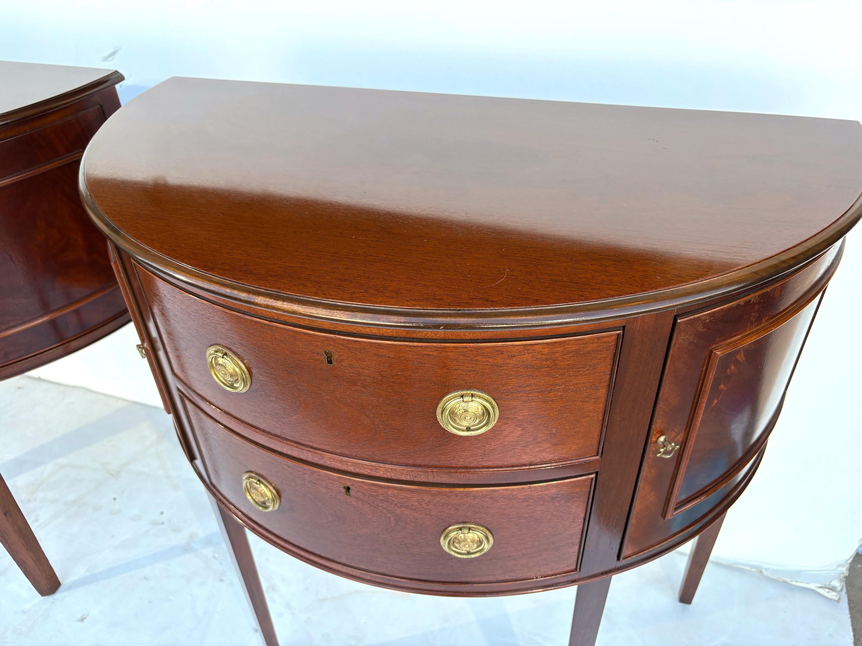 Baker Federal Style Demi-lune Cabinet  Set of 2 In Good Condition For Sale In Pomona, CA