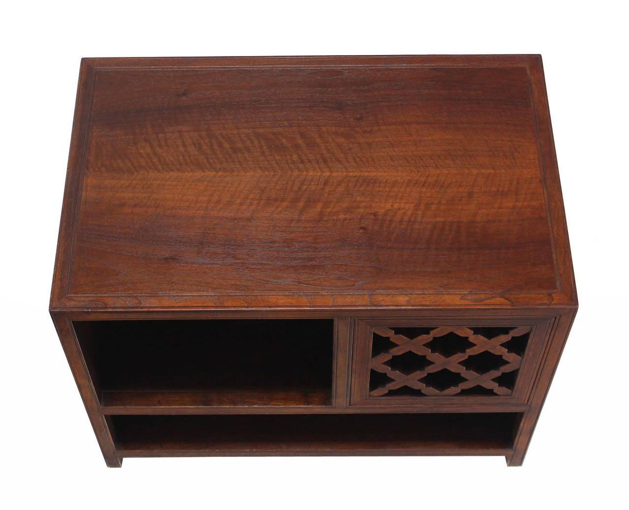 Lacquered Baker Finished Back Walnut End Side Table Stand Carved Door Side Table MINT! For Sale