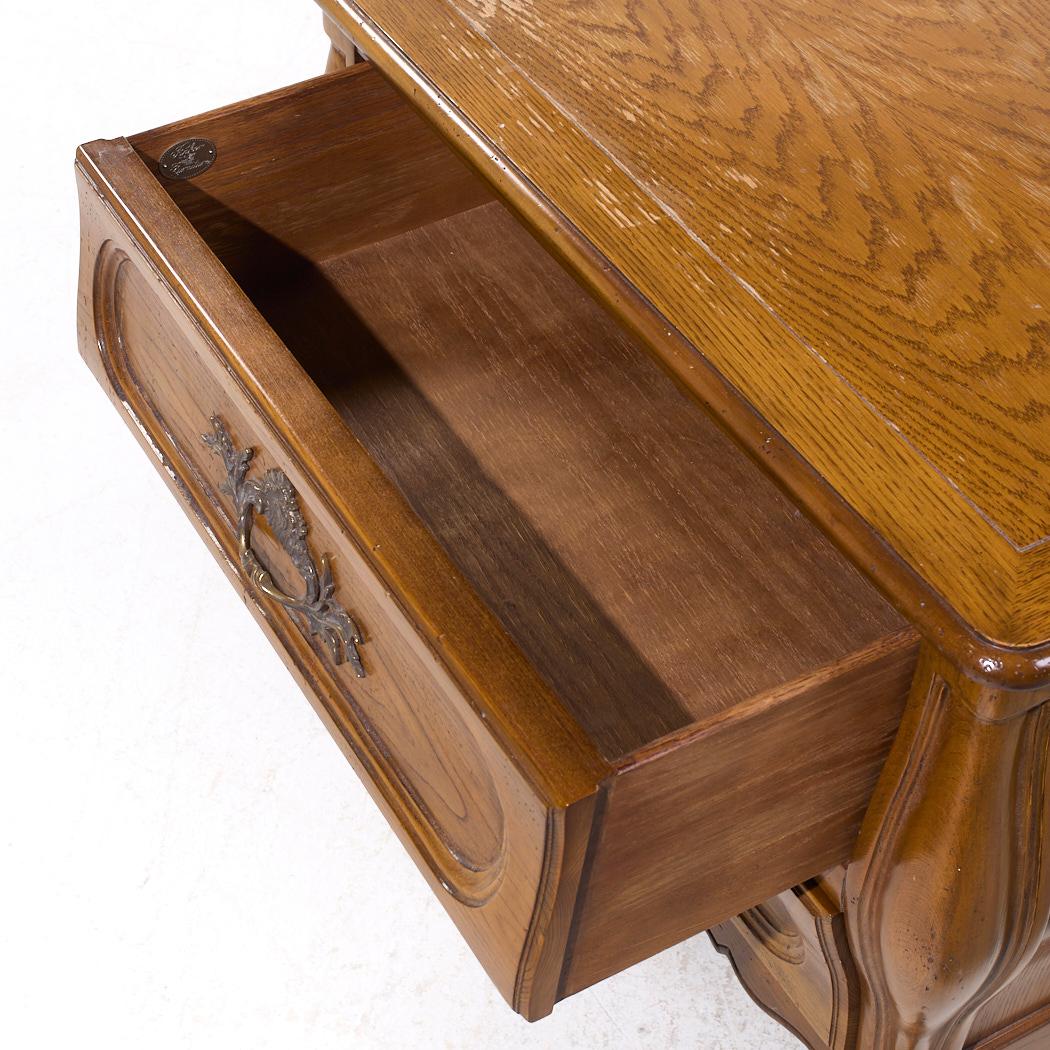 Baker French Louis XV Style Oak and Burlwood Bombe Chest Nightstands - Pair For Sale 5