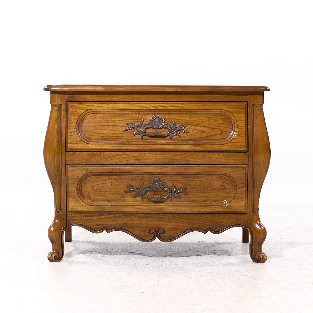 Contemporary Baker French Louis XV Style Oak and Burlwood Bombe Chest Nightstands - Pair For Sale