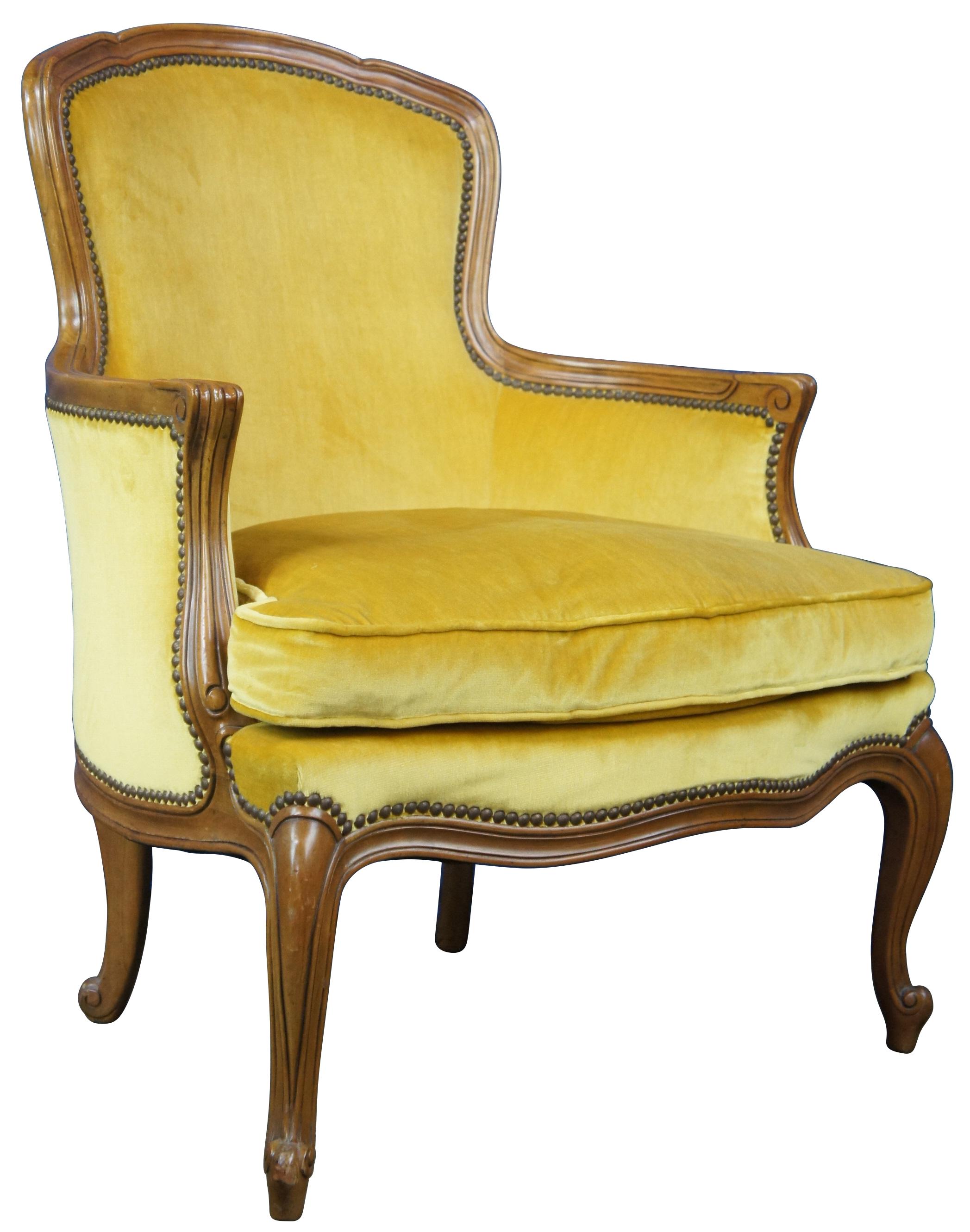 Baker French Louis XV Walnut Serpentine Bergere Club Lounge Arm Chairs Velvet In Good Condition In Dayton, OH
