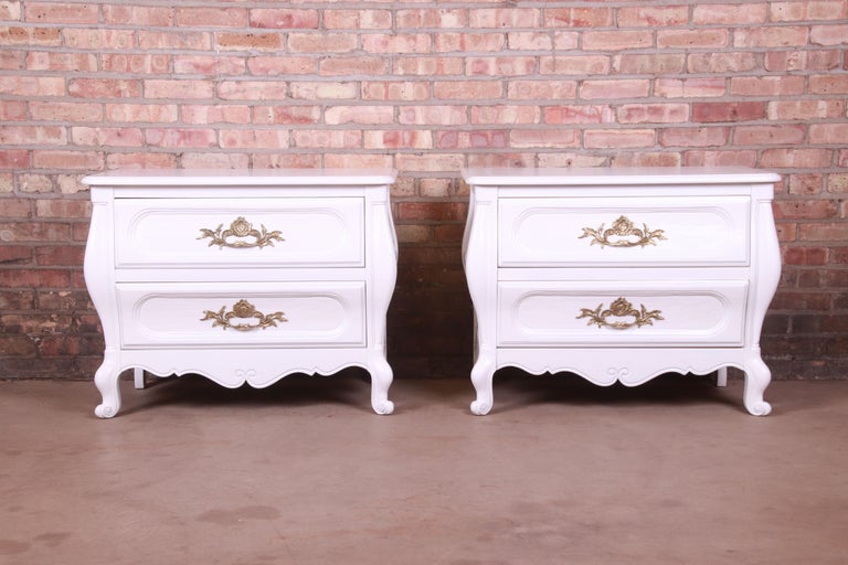 American Baker French Provincial Louis XV White Lacquered Nightstands, Newly Refinished For Sale