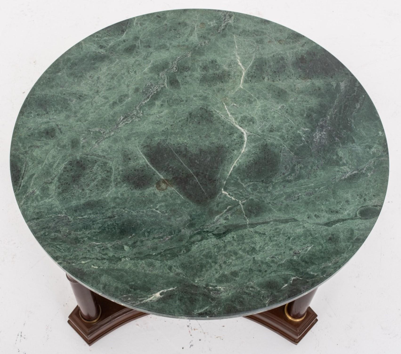 Américain Baker Furniture Attrib Table basse avec plateau en marbre en vente