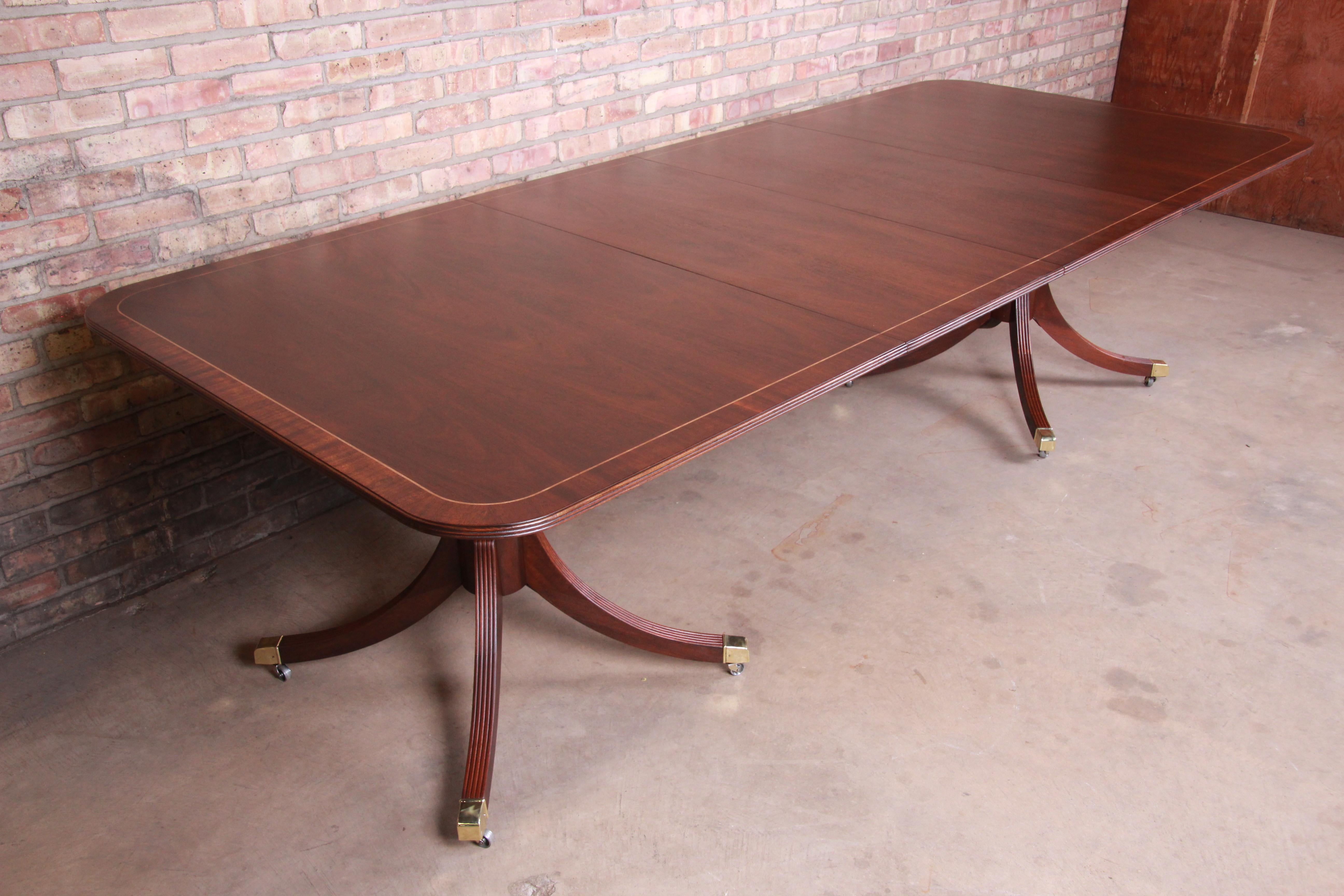 Baker Furniture Banded Mahogany Double Pedestal Dining Table, Newly Refinished In Good Condition In South Bend, IN