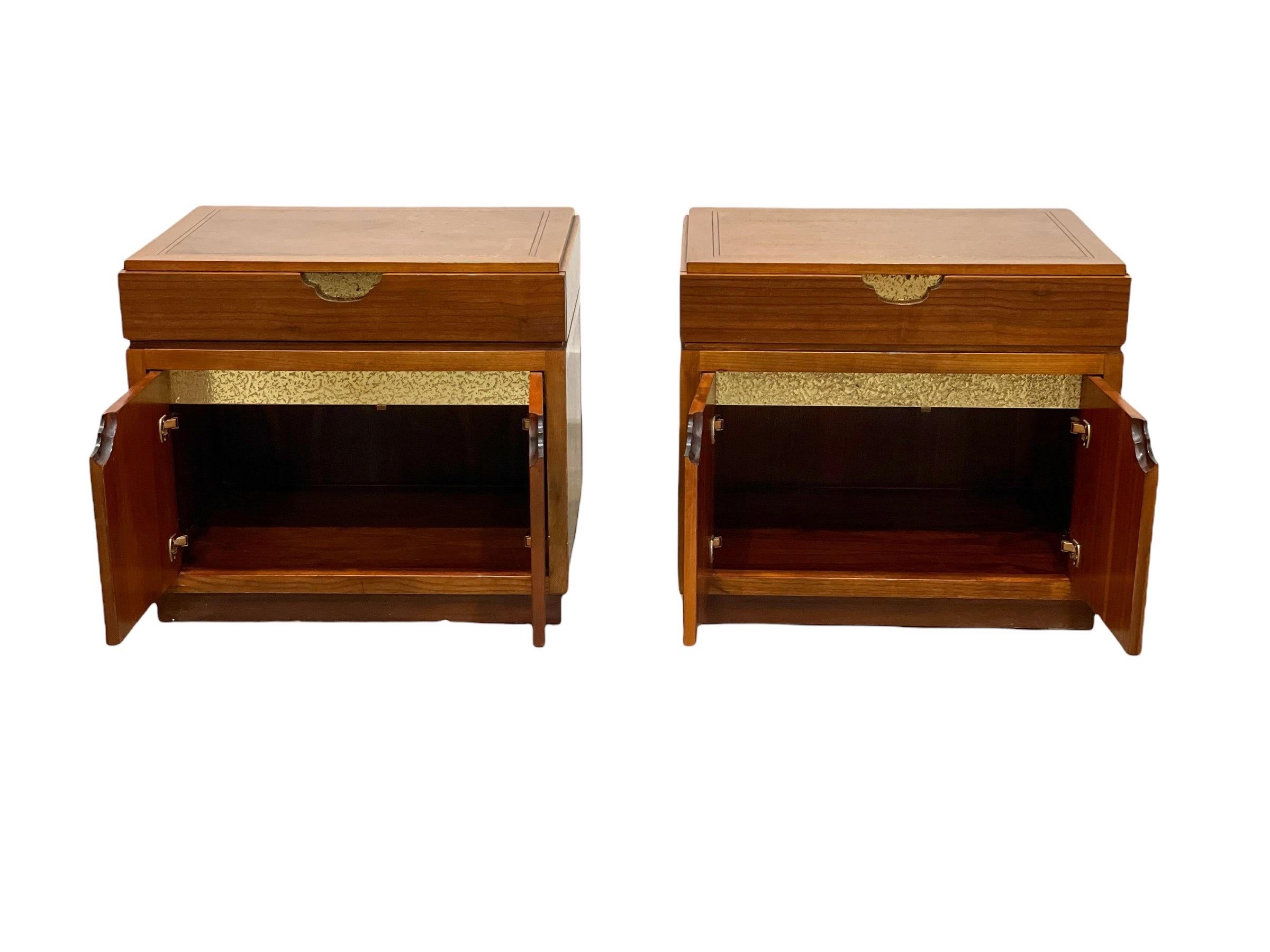 Baker Furniture, Bedroom Set, Ten Drawer Dresser Pair Nightstands, Circa 1980 4