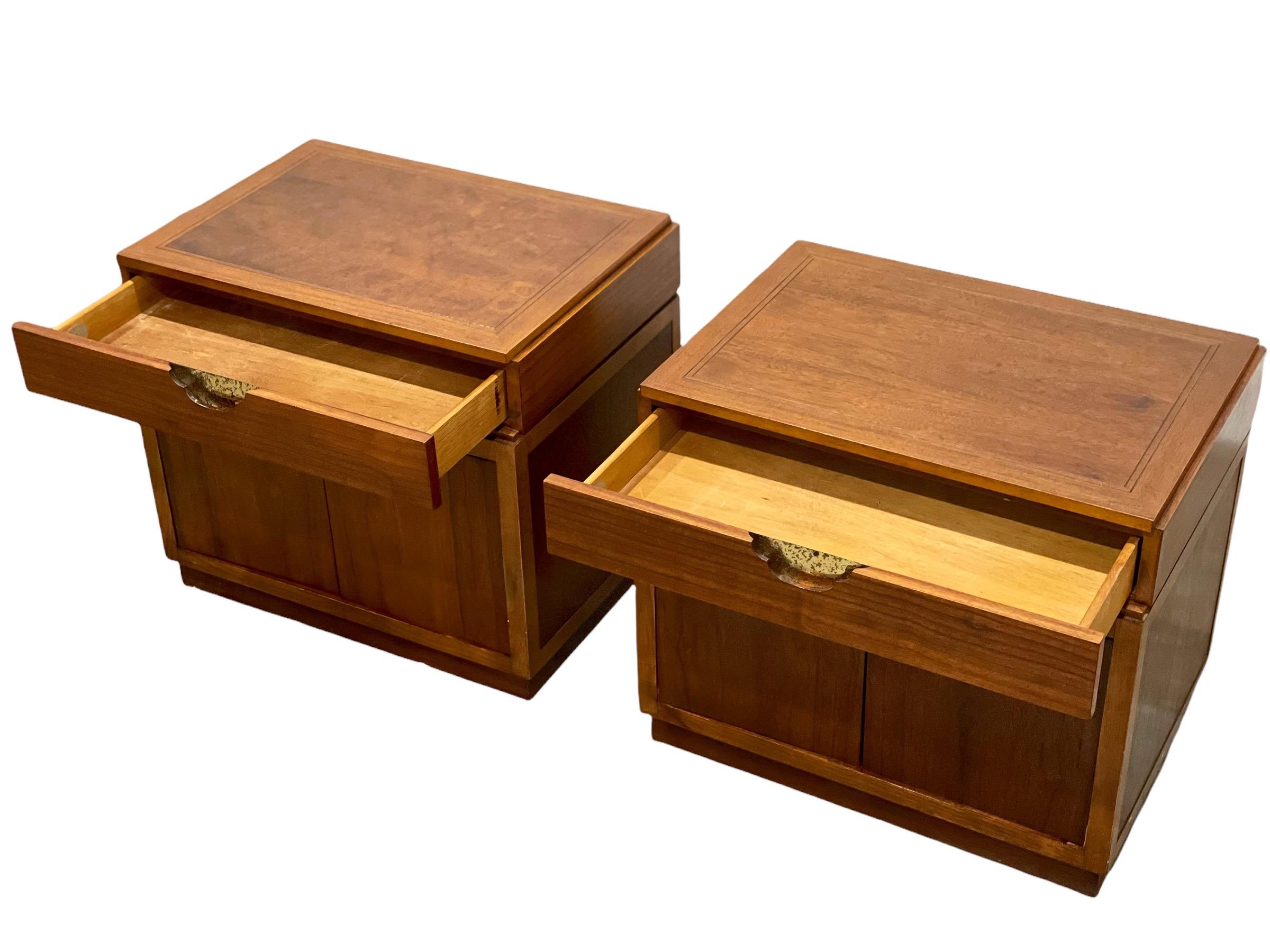 Baker Furniture, Bedroom Set, Ten Drawer Dresser Pair Nightstands, Circa 1980 5