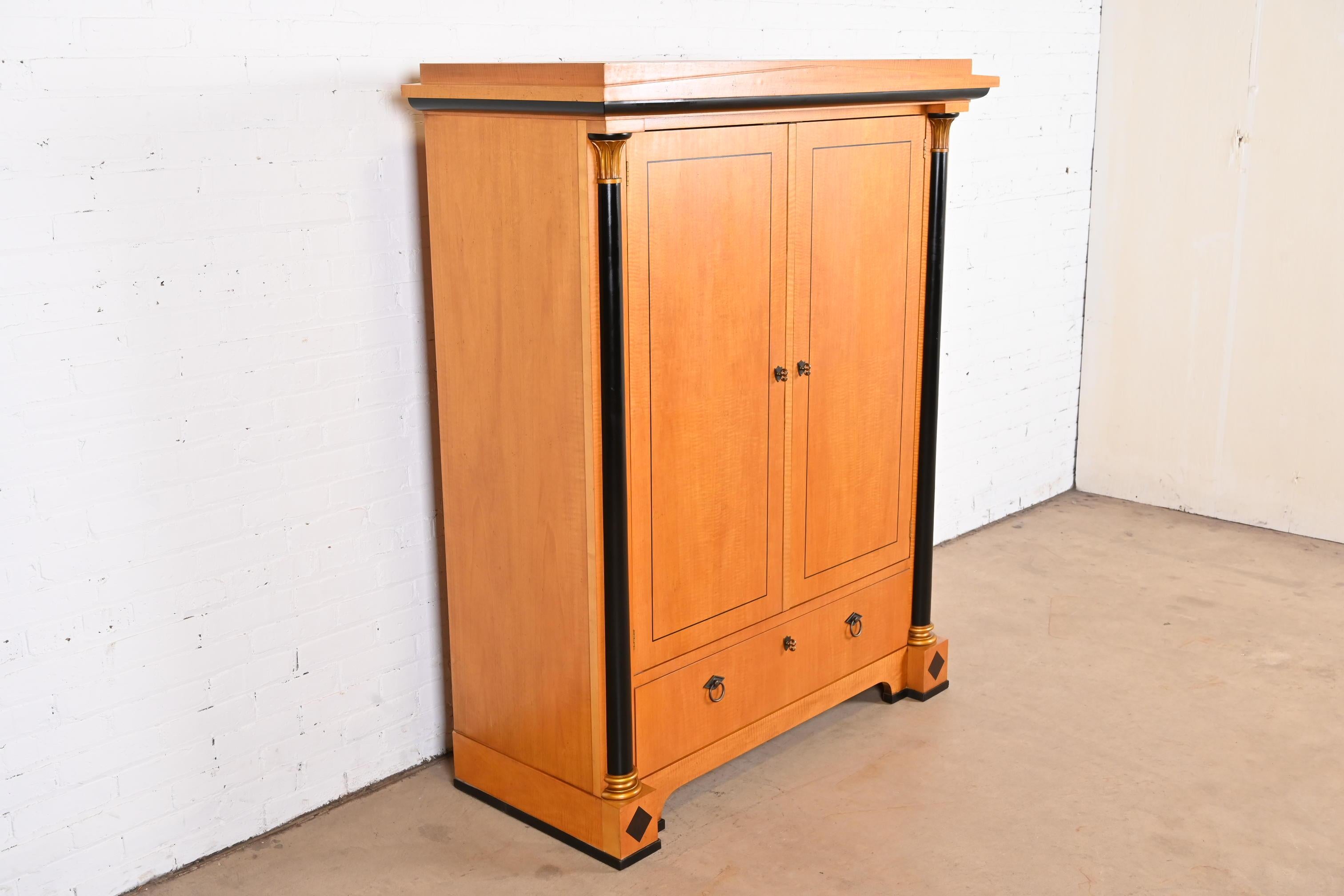 Biedermeier Primavera-Schrank/Kommode aus Holz und ebonisiertem Holz von Baker Furniture im Zustand „Gut“ im Angebot in South Bend, IN