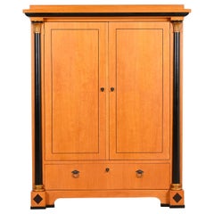 Armoire Biedermeier Primavera en bois et partiellement ébénisé de Baker Furniture