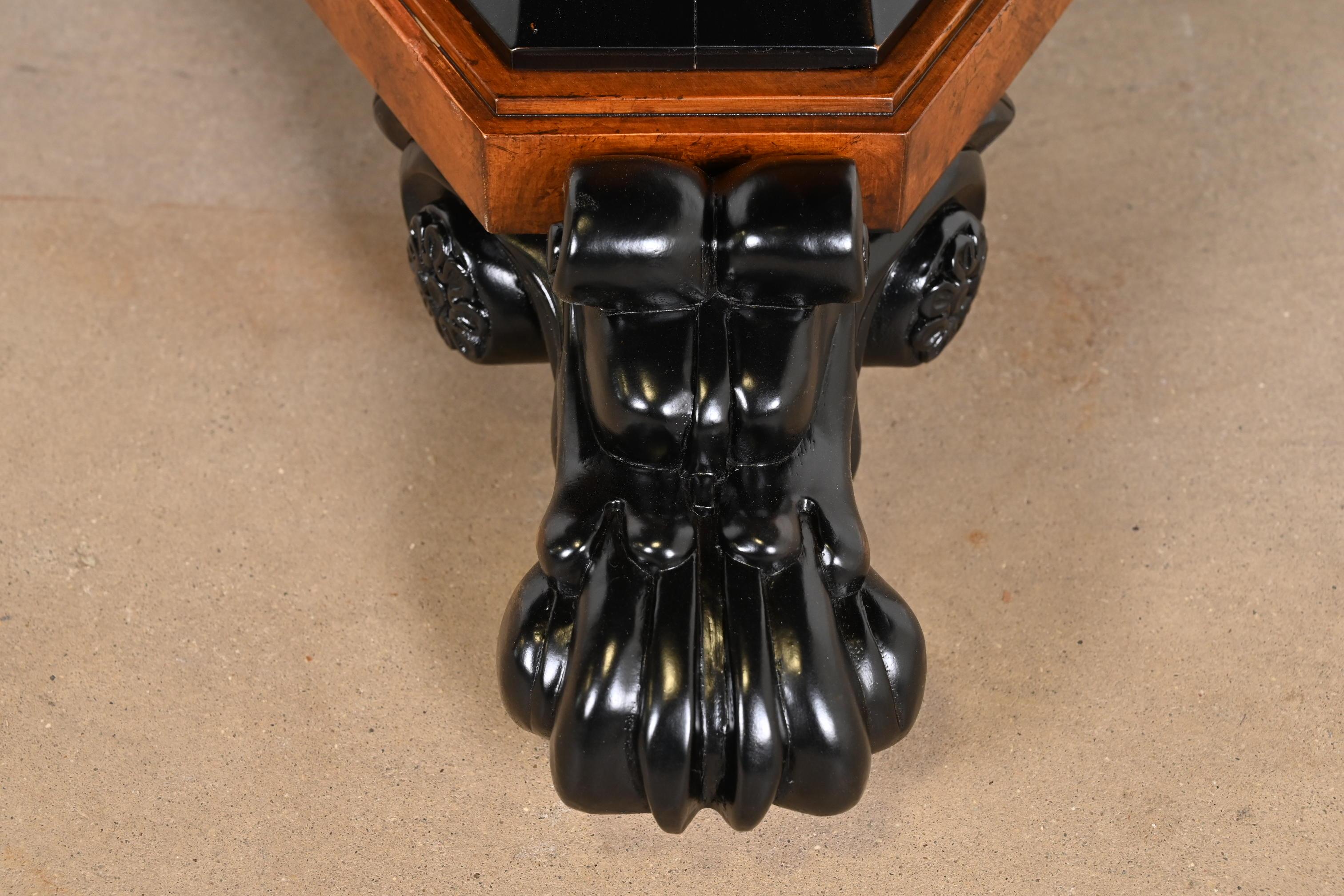 Tavolo da centro Baker Furniture Burl Wood e Parcel Ebonized Regency, restaurato in vendita 4
