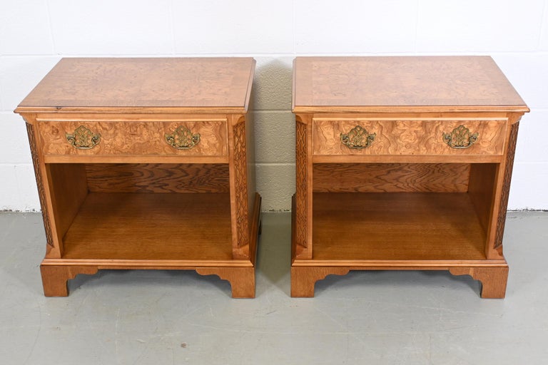 Late 20th Century Baker Furniture Burl Wood Chippendale Nightstands, a Pair For Sale