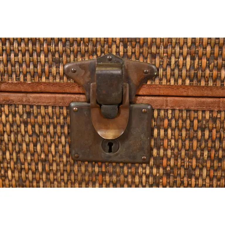 Baker Furniture Campaign Rattan and Leather Trunk Coffee Table For Sale 2