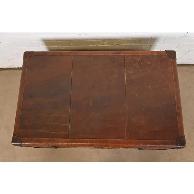 Baker Furniture Campaign Rattan and Leather Trunk Coffee Table For Sale 3