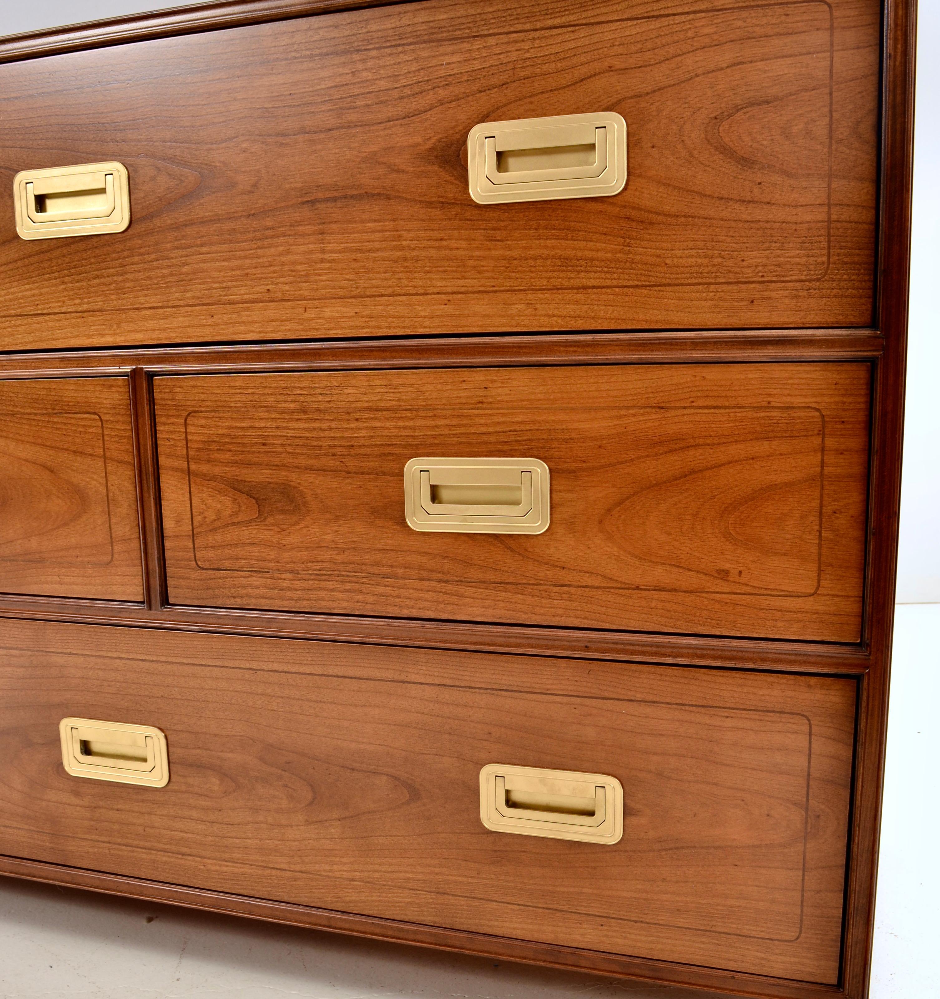 Fine XX secolo Cassapanca Campaigner di Baker Furniture in vendita