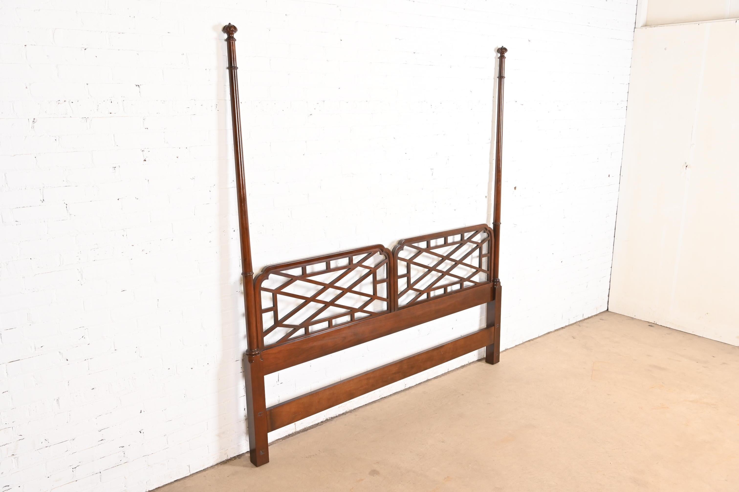 Baker Furniture Chinese Chippendale Cherry Wood King Size Poster Headboard In Good Condition For Sale In South Bend, IN