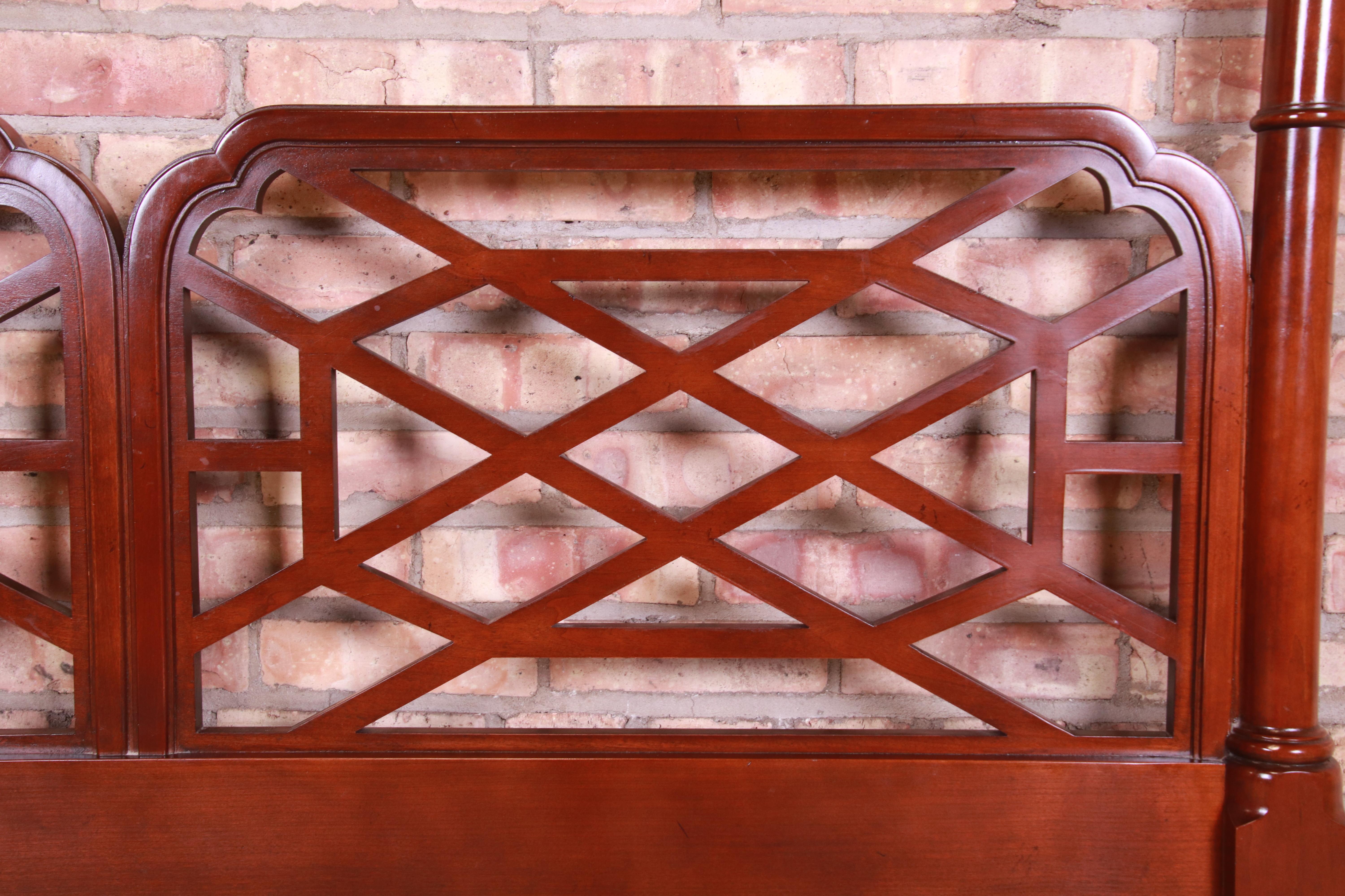 Baker Furniture Chinese Chippendale Mahogany Queen Size Headboard, circa 1970s 3