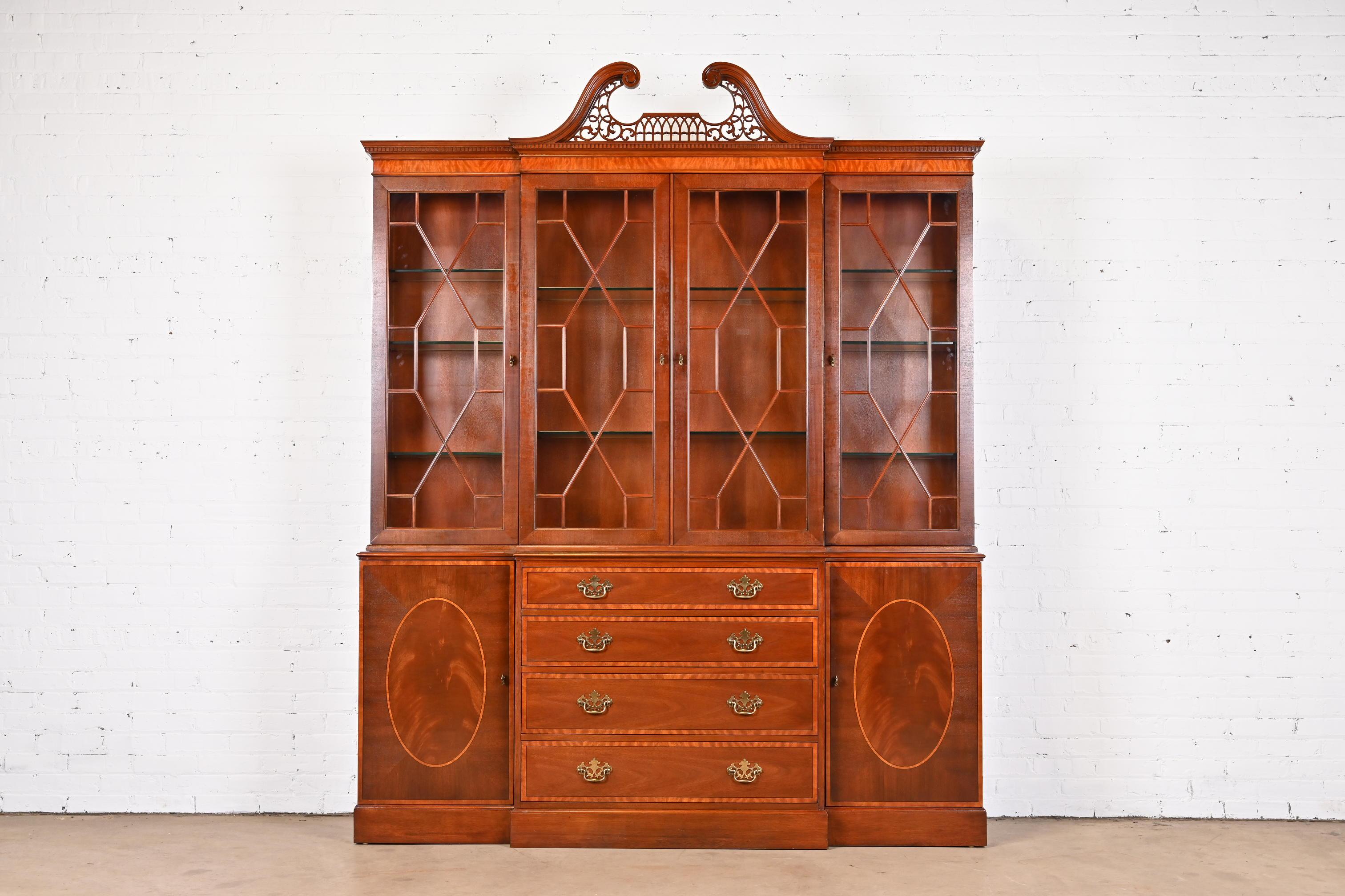 American Baker Furniture Chippendale Banded Mahogany Lighted Breakfront Bookcase Cabinet