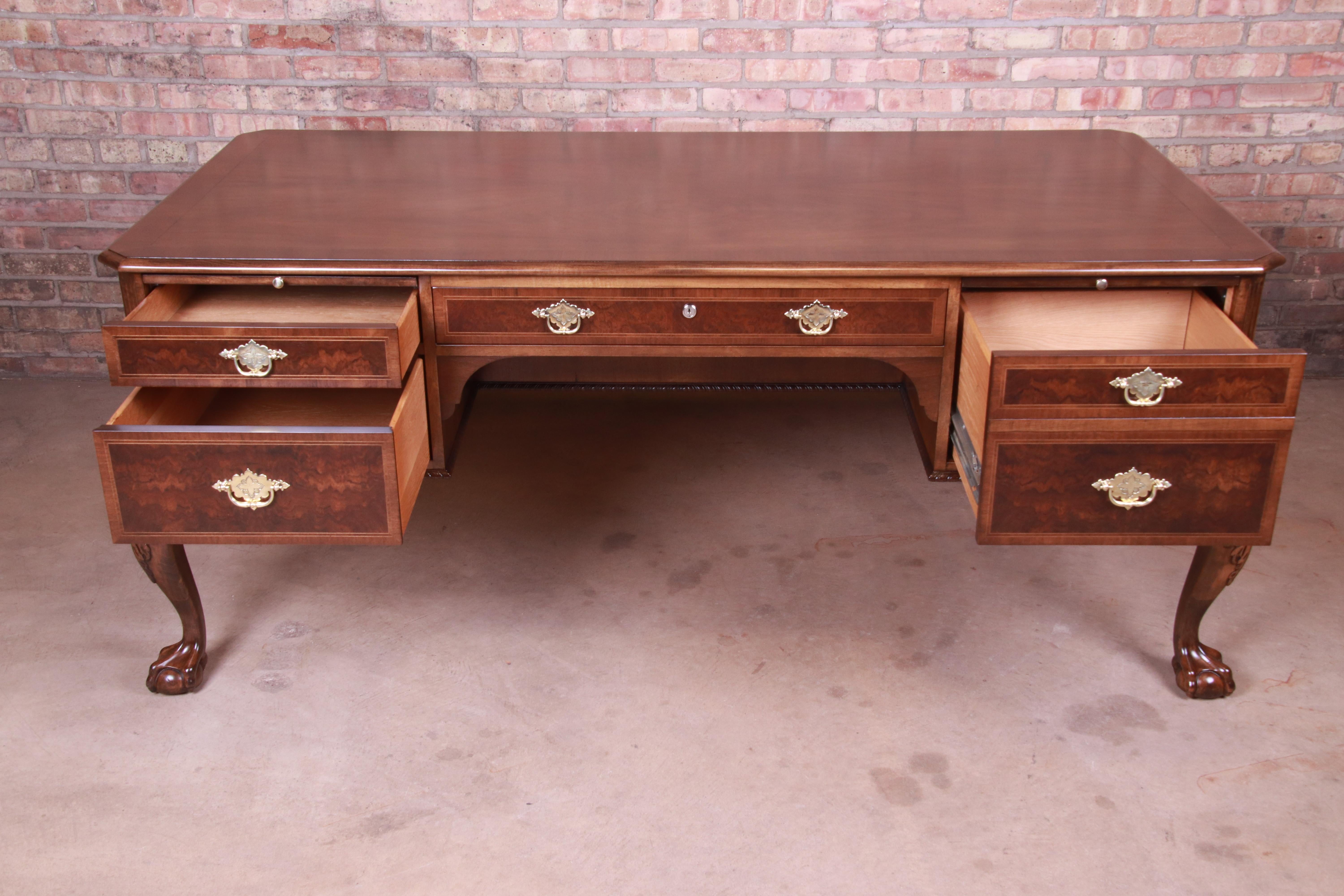 Baker Furniture Chippendale Burled Walnut Executive Desk, Newly Restored In Good Condition In South Bend, IN