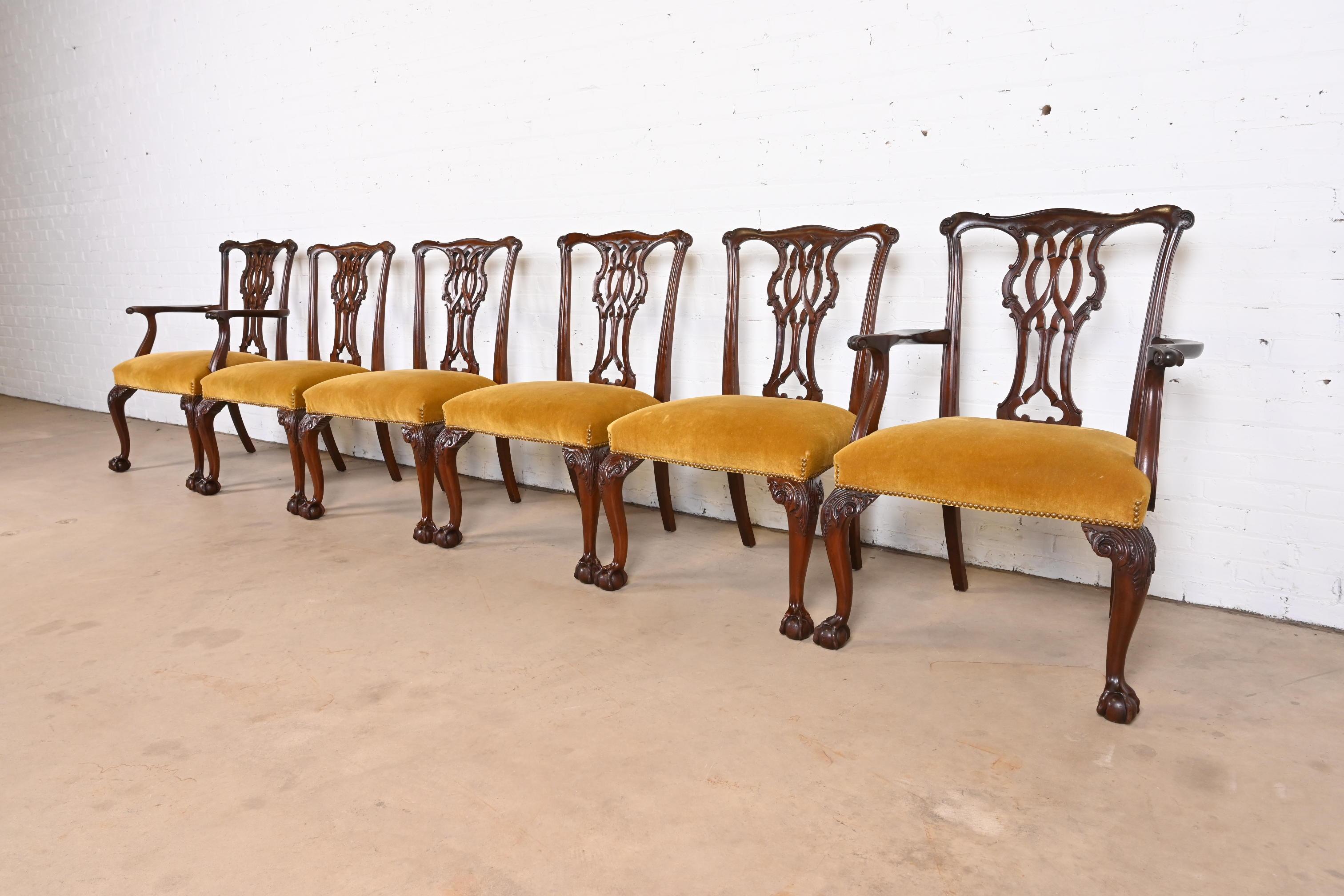 Baker Furniture Chippendale Carved Mahogany Dining Chairs, Set of Six In Good Condition In South Bend, IN