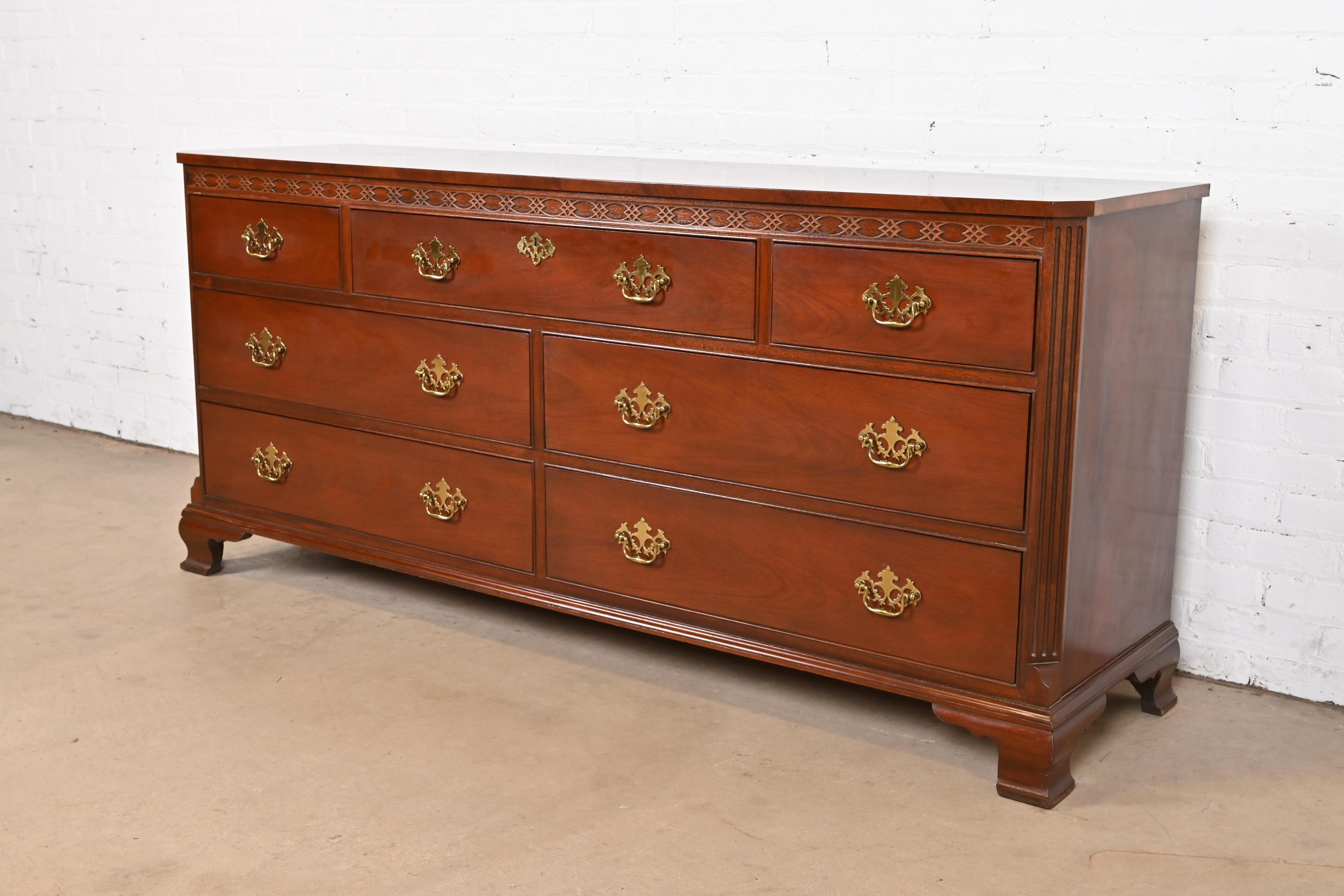 Baker Furniture Chippendale Carved Mahogany Lowboy Dresser or Credenza In Good Condition For Sale In South Bend, IN