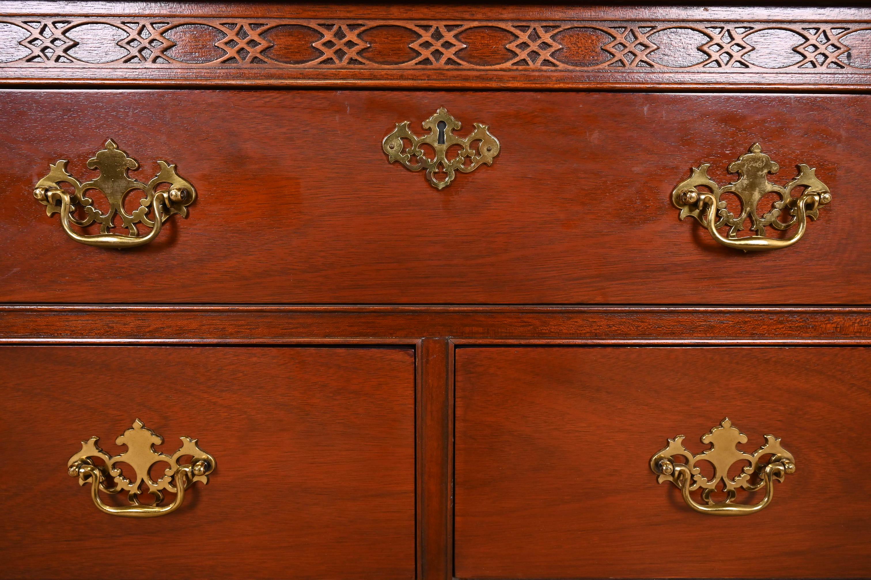 Baker Furniture Chippendale Carved Mahogany Lowboy Dresser or Credenza For Sale 3