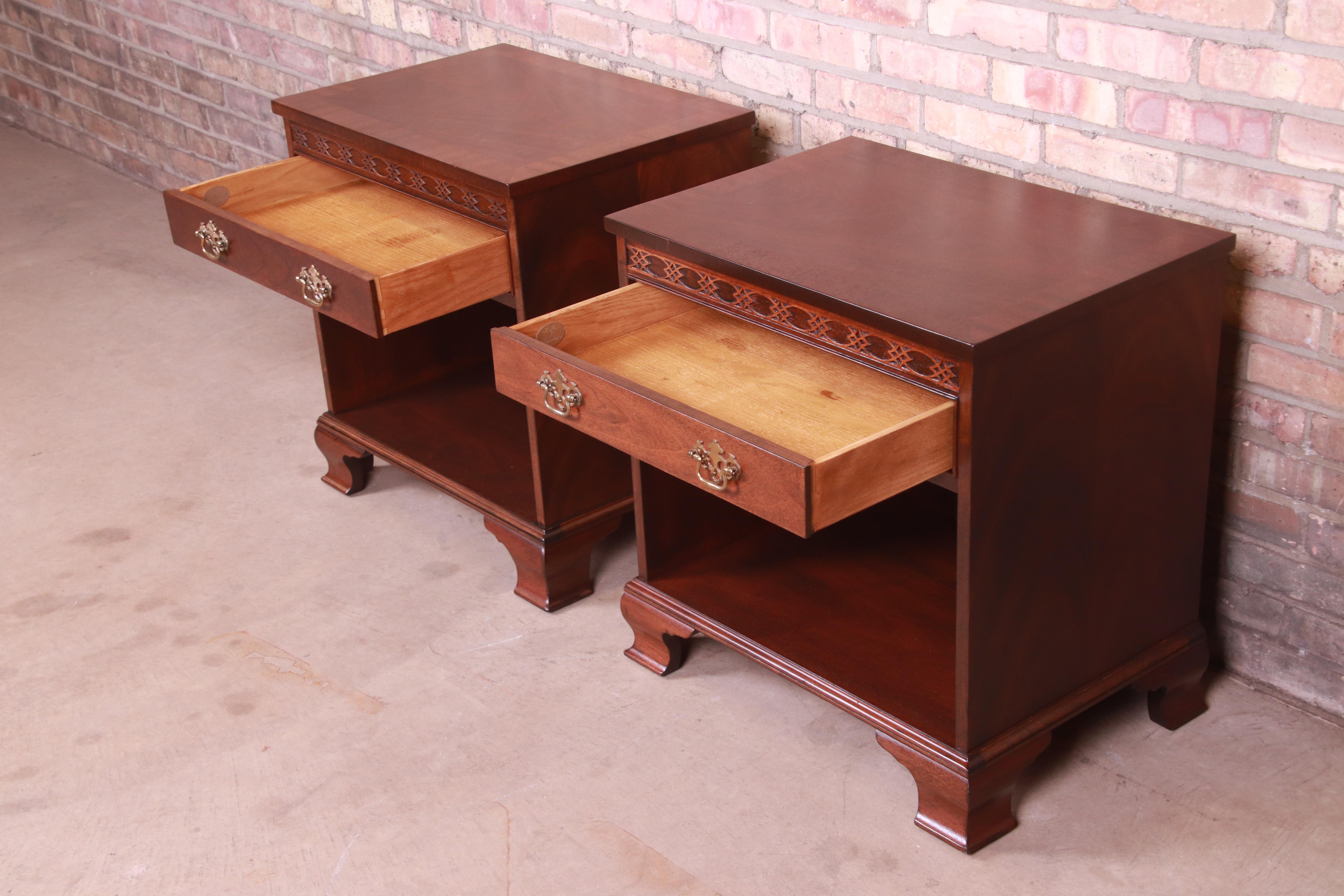 Baker Furniture Chippendale Carved Mahogany Nightstands, Newly Refinished For Sale 3