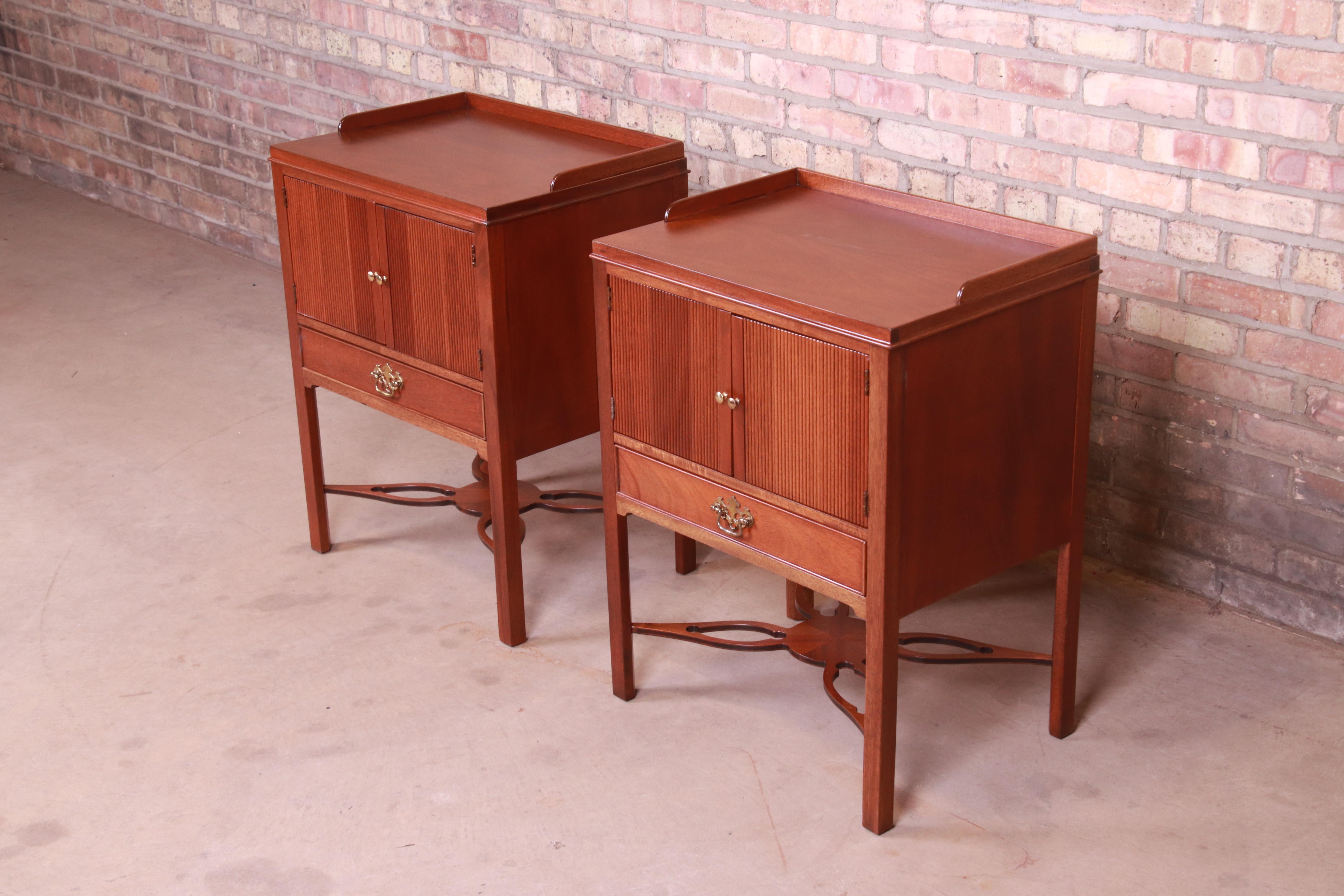 chippendale nightstands