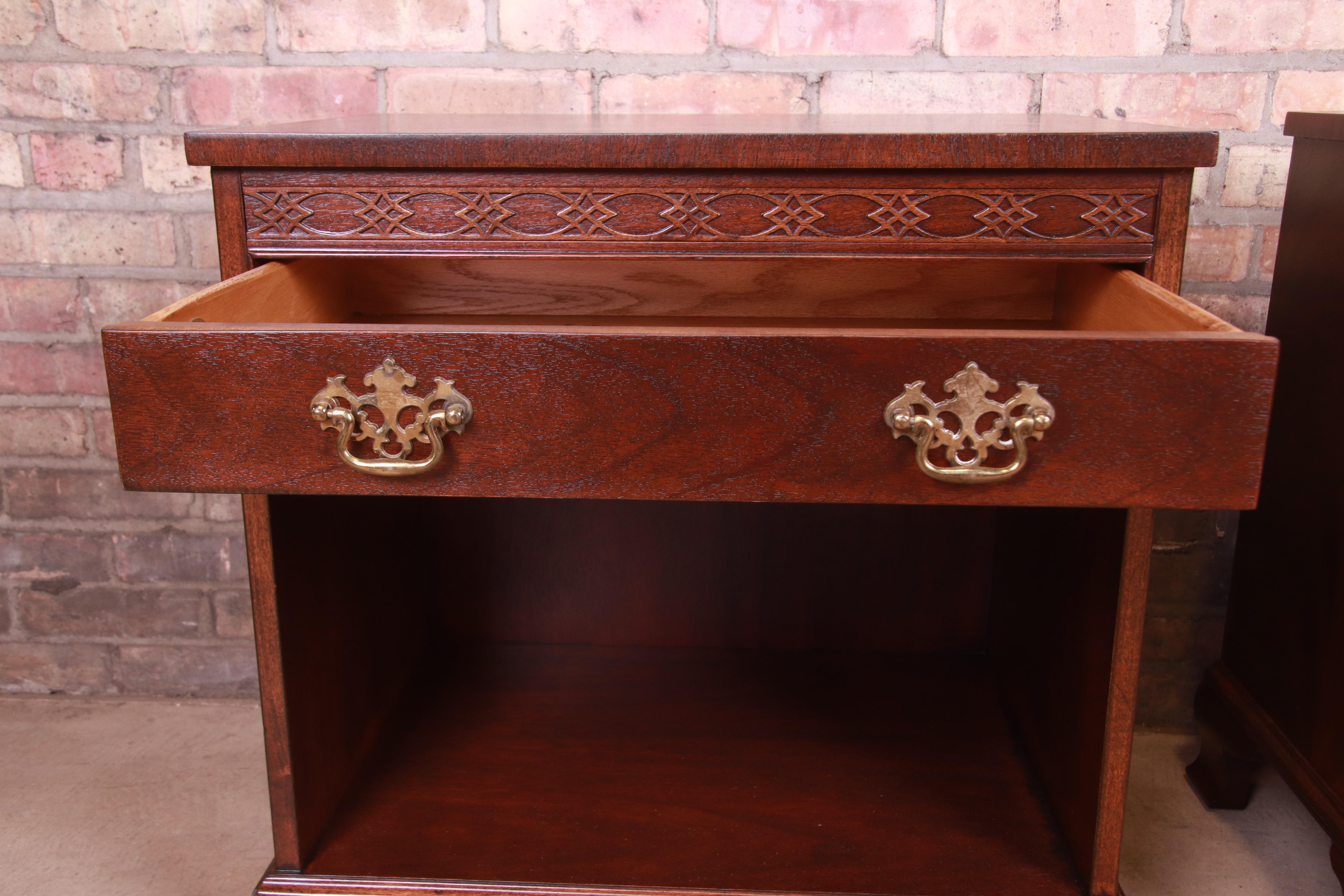 Baker Furniture Chippendale Carved Mahogany Nightstands, Newly Refinished For Sale 2