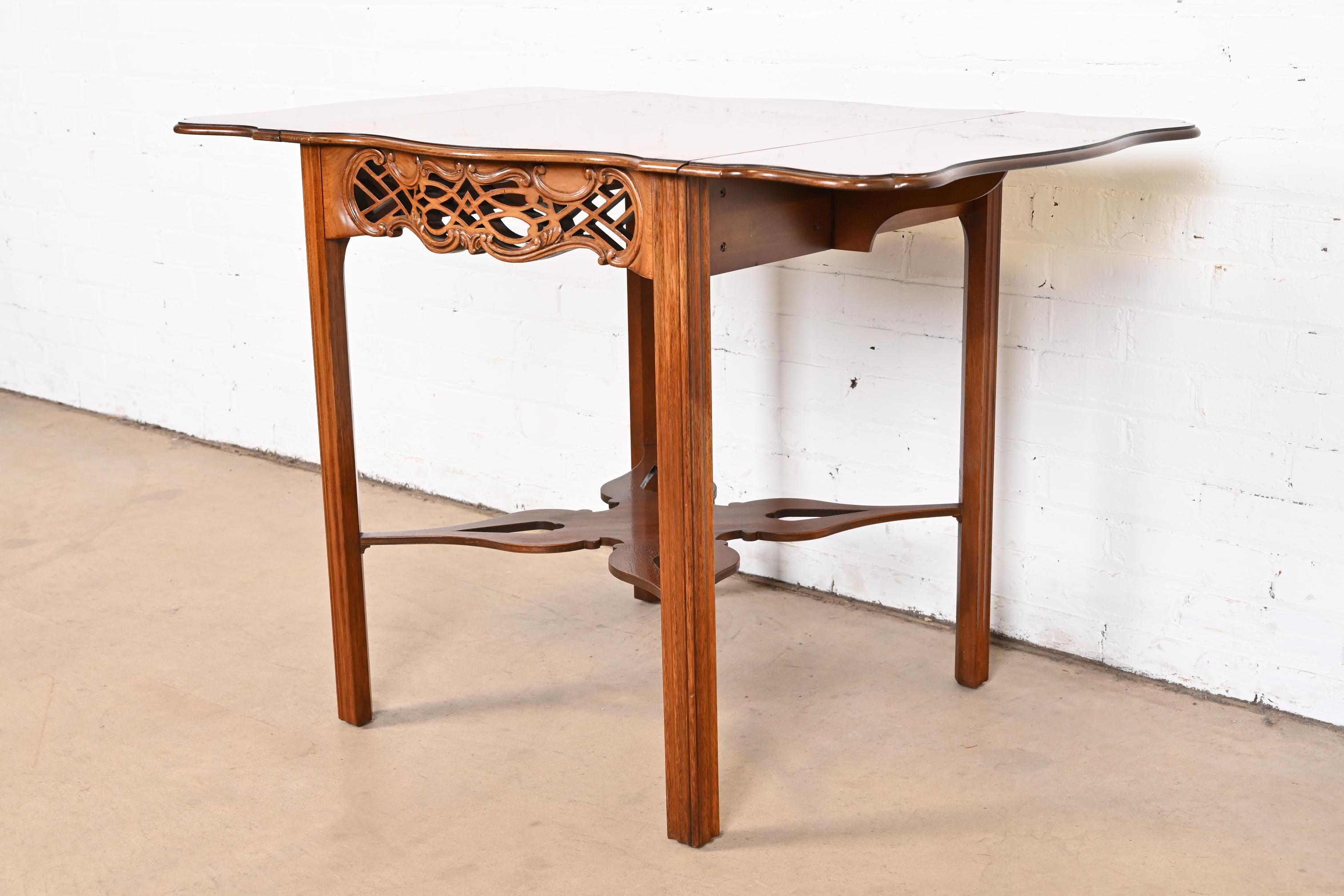 Baker Furniture Chippendale Carved Mahogany Pembroke Tea Table For Sale 6