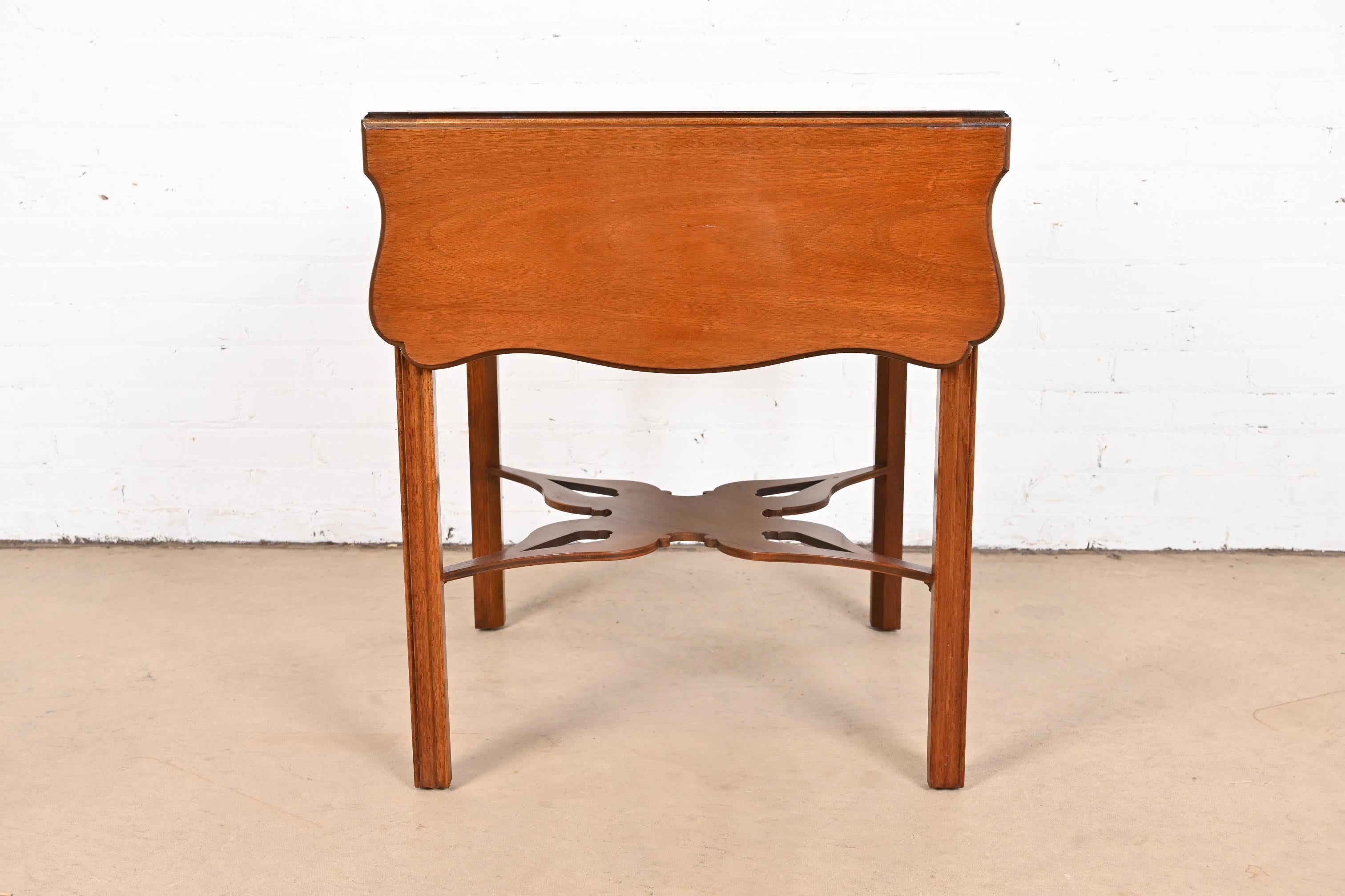 Baker Furniture Chippendale Carved Mahogany Pembroke Tea Table For Sale 11