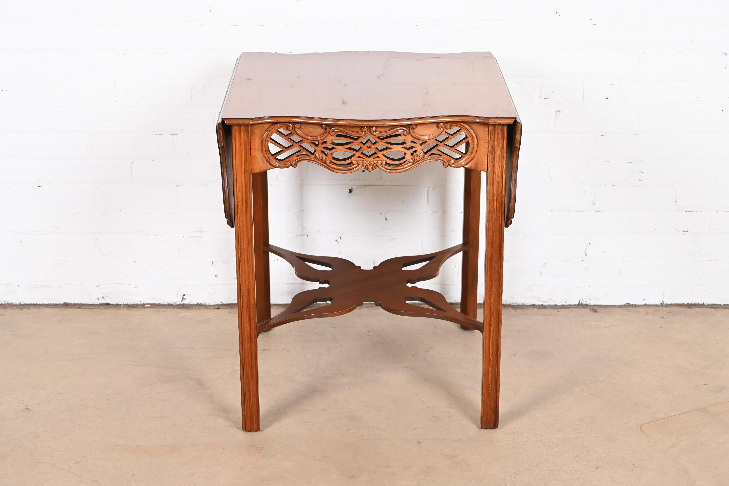 American Baker Furniture Chippendale Carved Mahogany Pembroke Tea Table For Sale