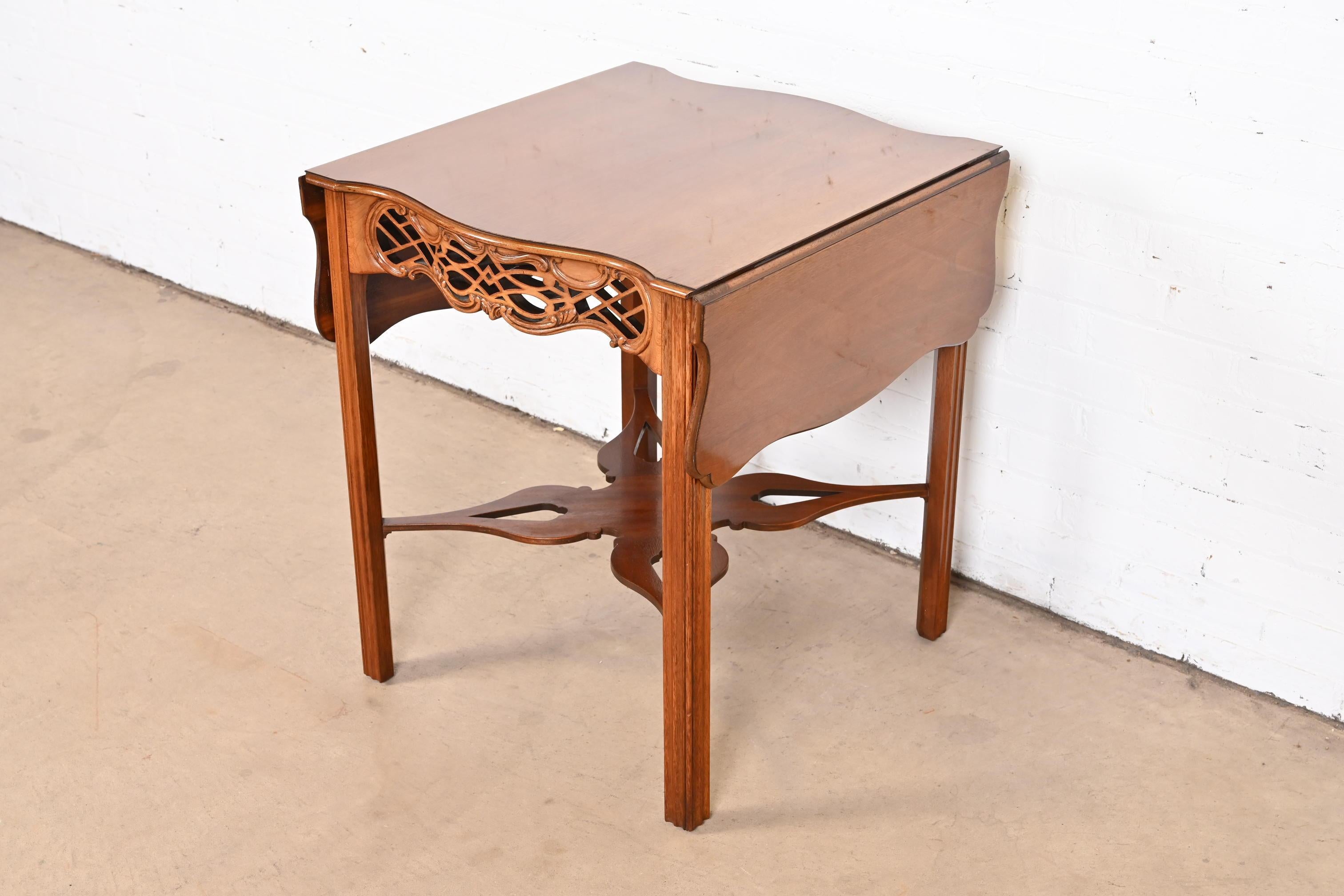 Baker Furniture Chippendale Carved Mahogany Pembroke Tea Table In Good Condition For Sale In South Bend, IN