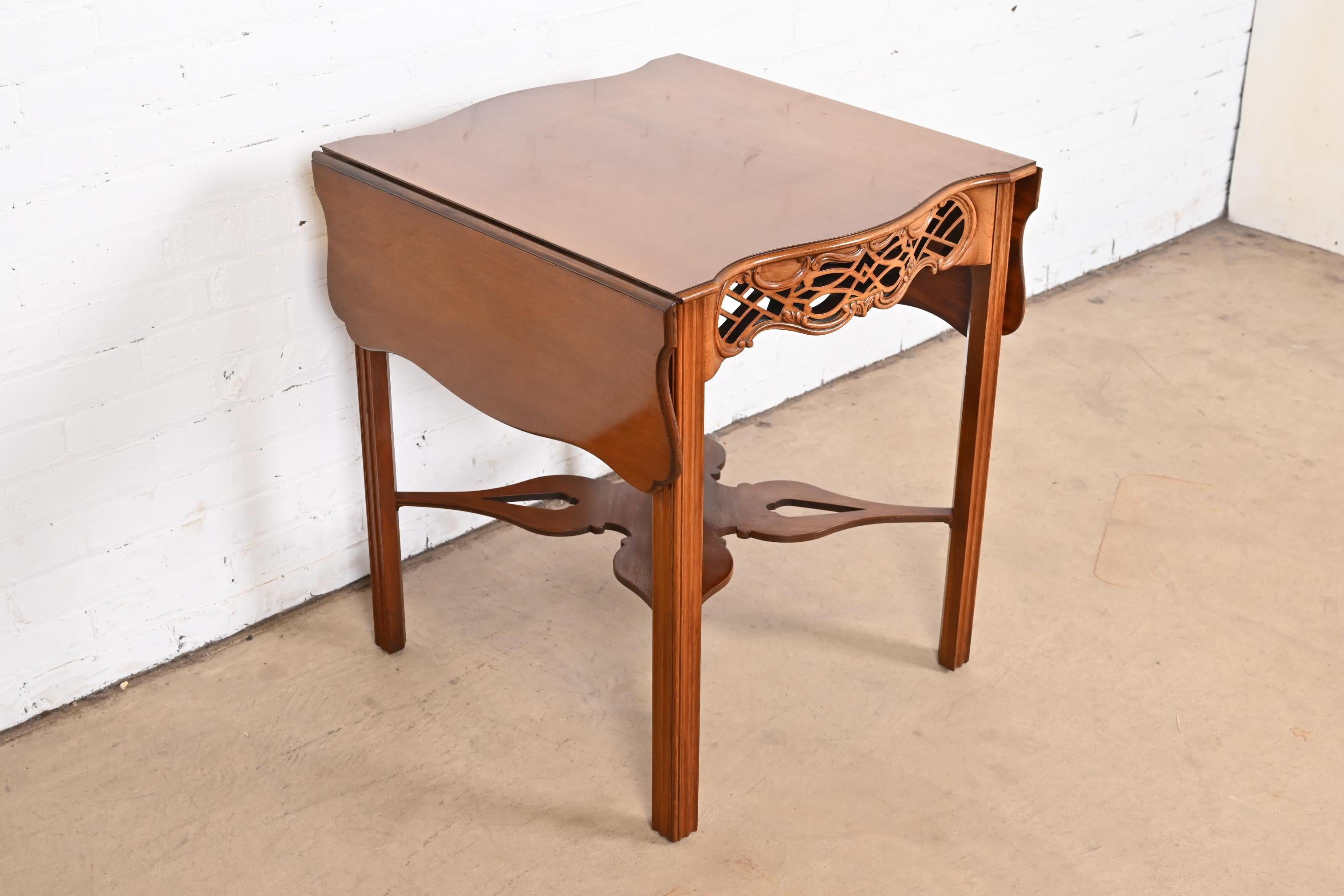 Baker Furniture Chippendale Carved Mahogany Pembroke Tea Table For Sale 1