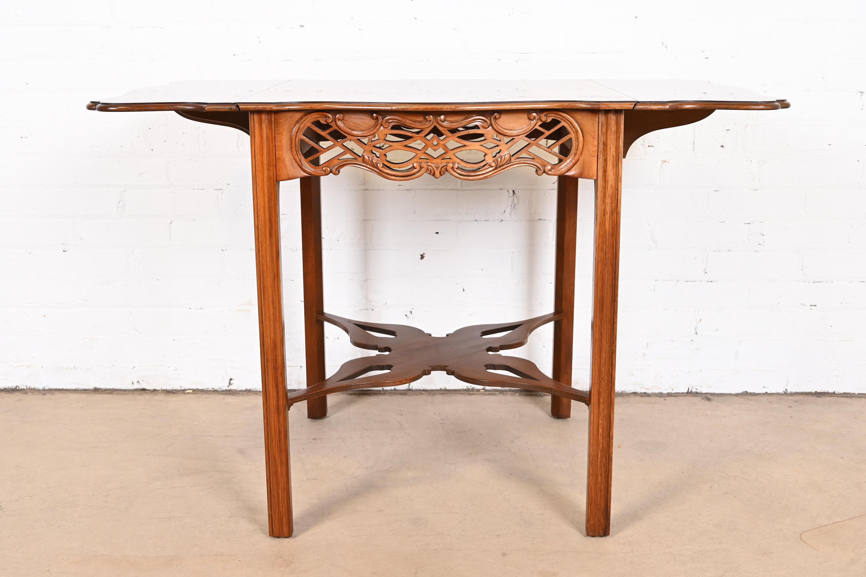 Baker Furniture Chippendale Carved Mahogany Pembroke Tea Table For Sale 3