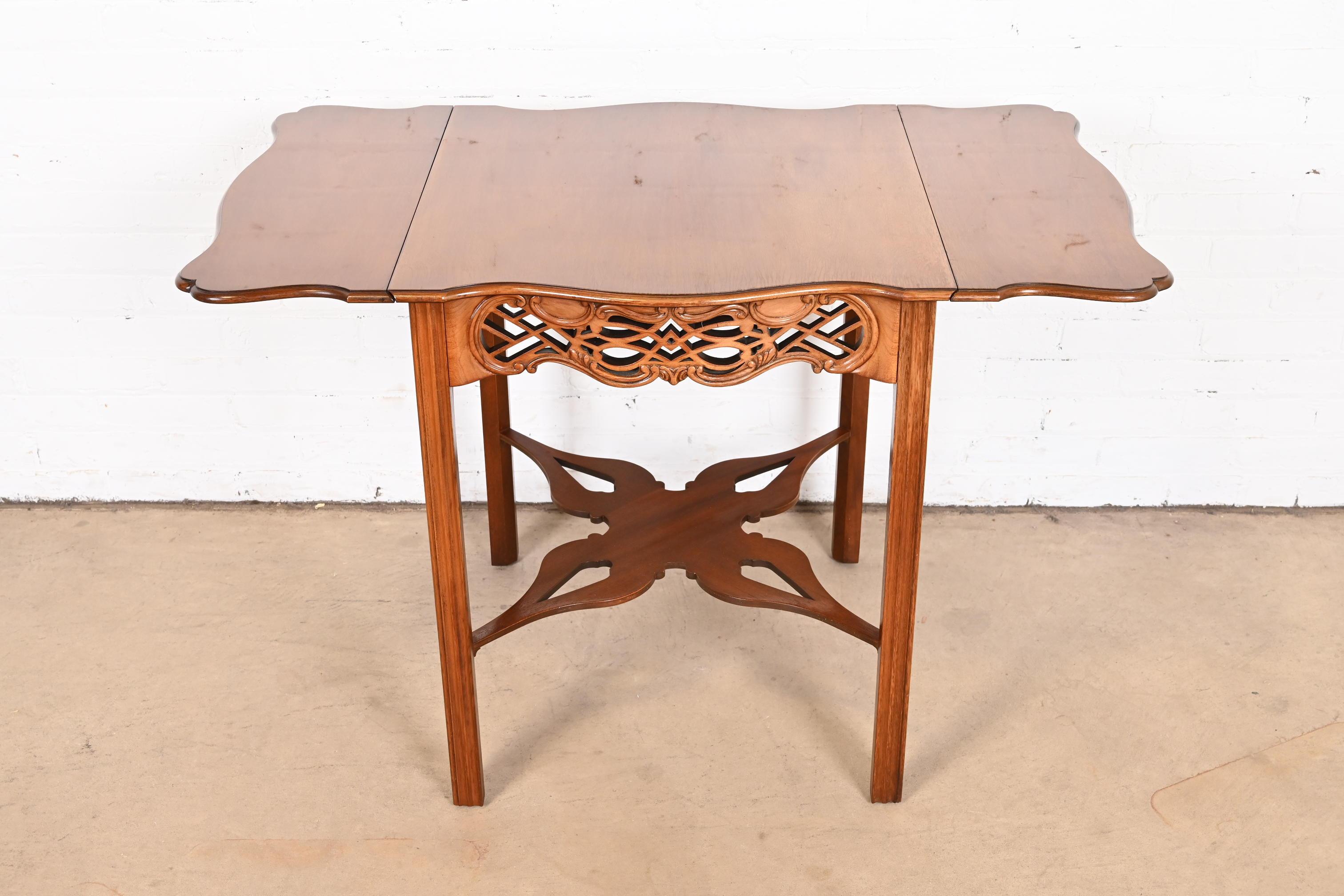 Baker Furniture Chippendale Carved Mahogany Pembroke Tea Table For Sale 4