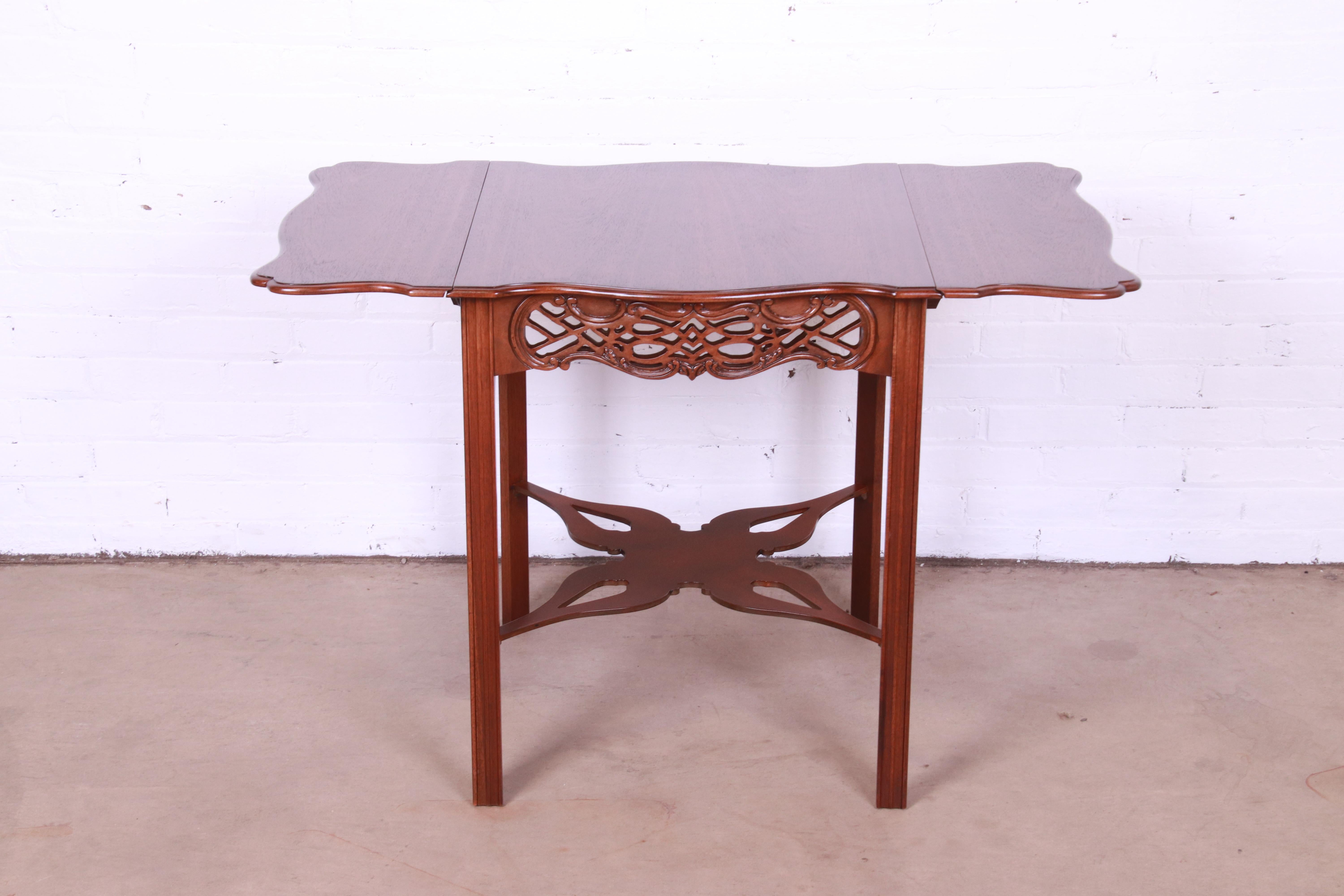 Baker Furniture Chippendale Carved Mahogany Pembroke Tea Table, Newly Refinished For Sale 6