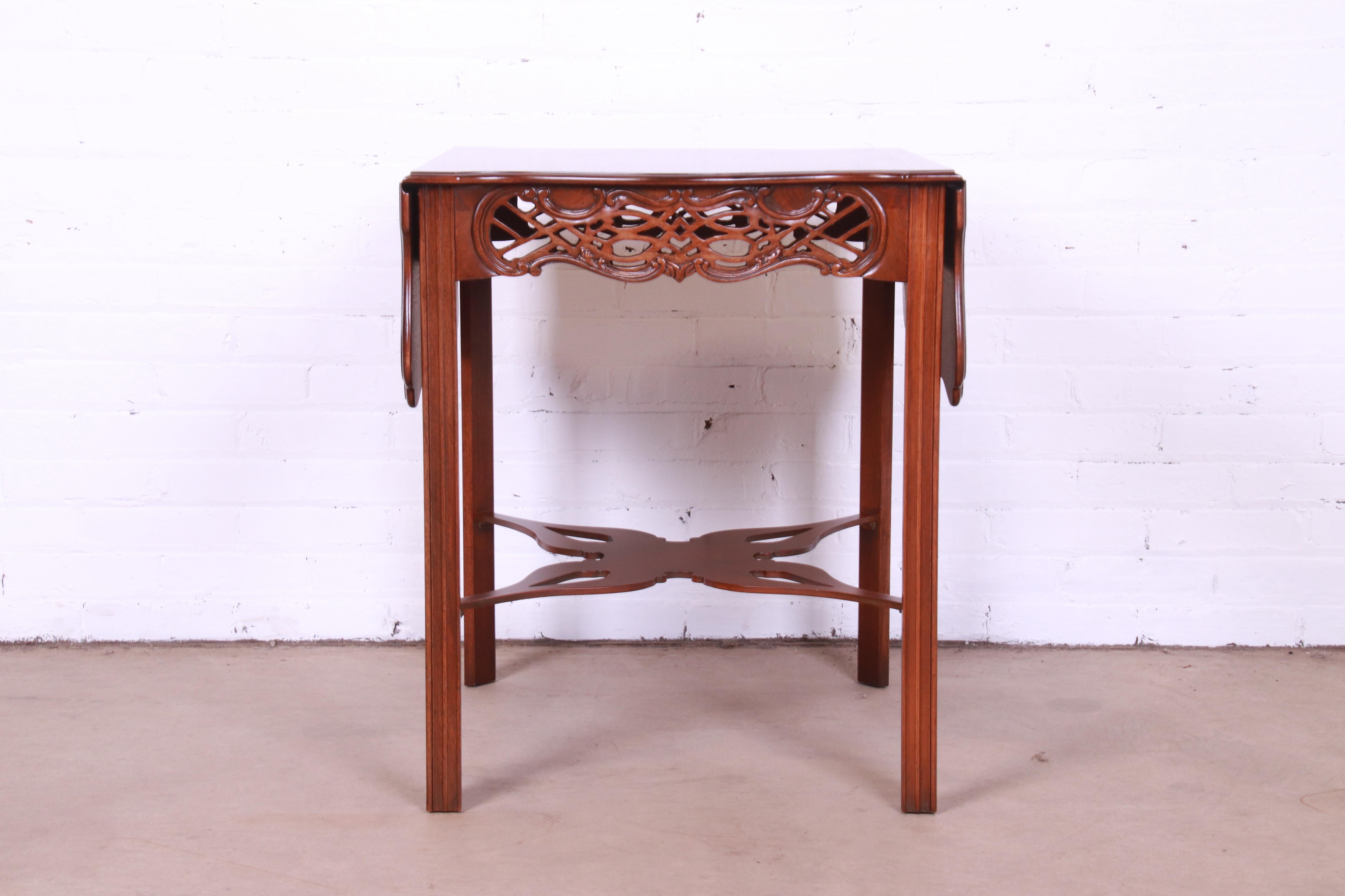 Baker Furniture Chippendale Carved Mahogany Pembroke Tea Table, Newly Refinished For Sale 13