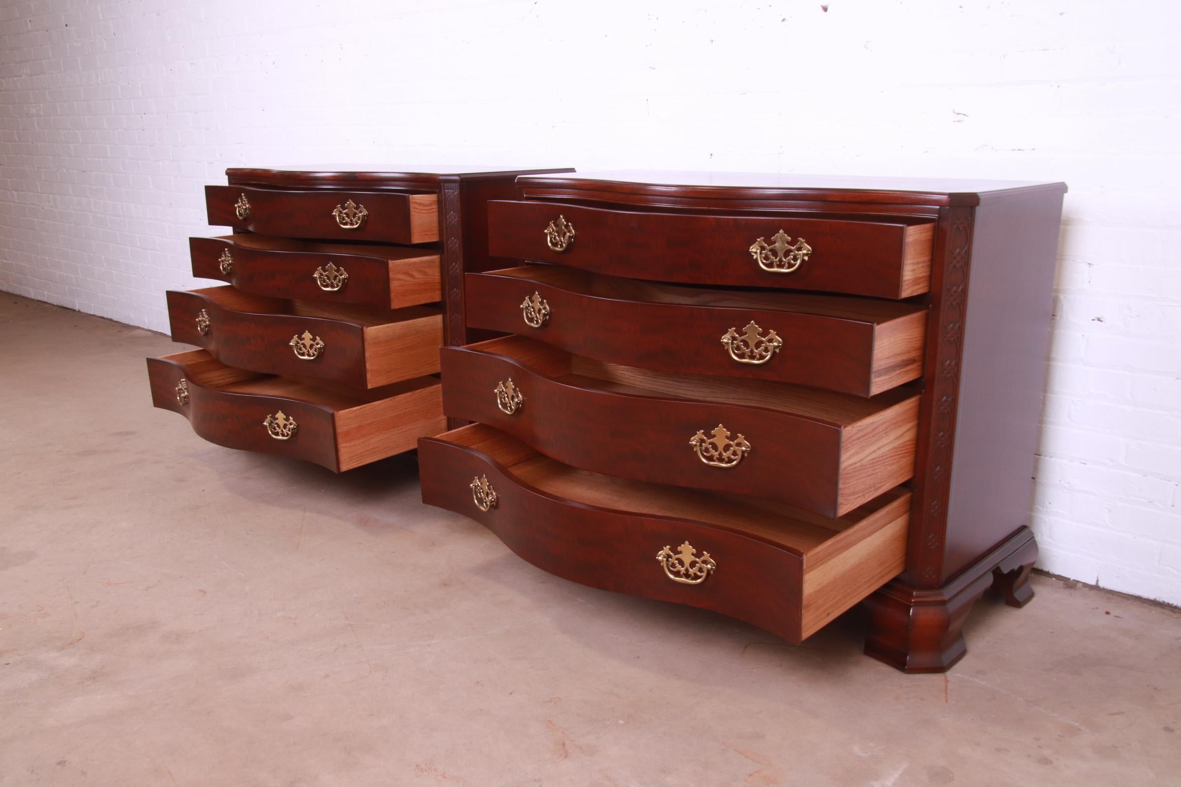 Baker Furniture Chippendale Carved Mahogany Serpentine Dresser Chests, Pair For Sale 4