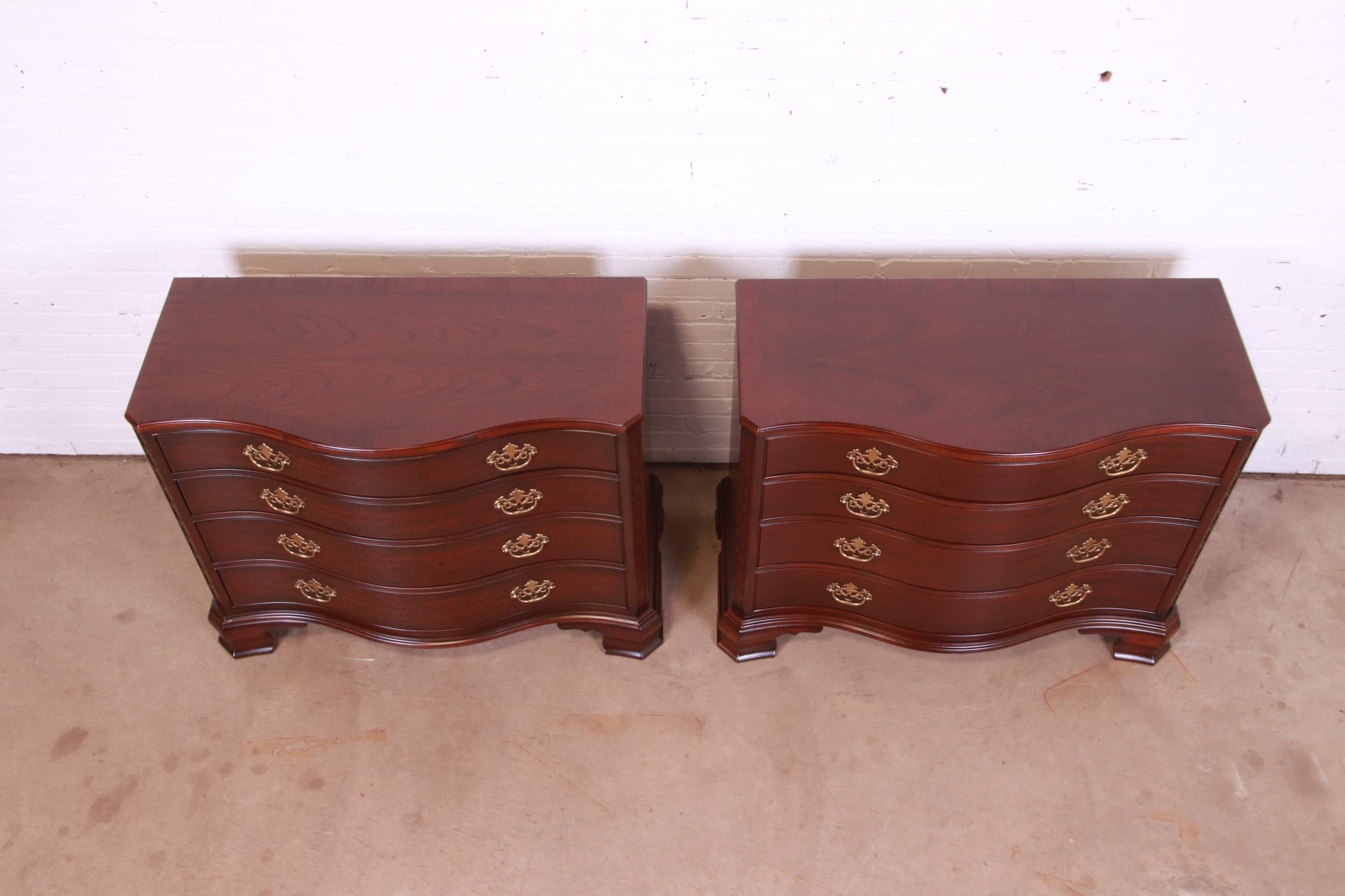 Baker Furniture Chippendale Carved Mahogany Serpentine Dresser Chests, Pair For Sale 11