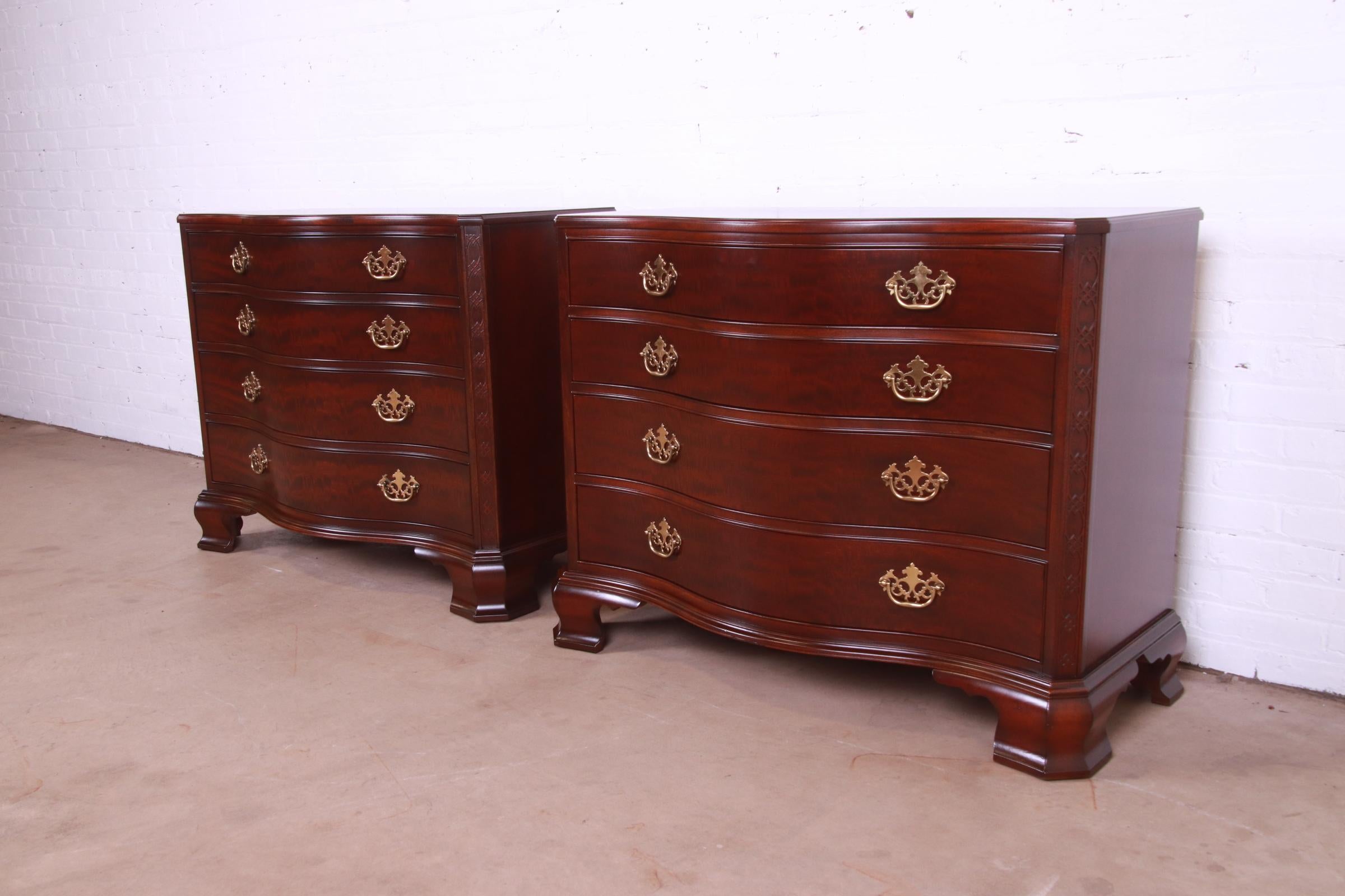 Baker Furniture Chippendale Carved Mahogany Serpentine Dresser Chests, Pair In Good Condition For Sale In South Bend, IN