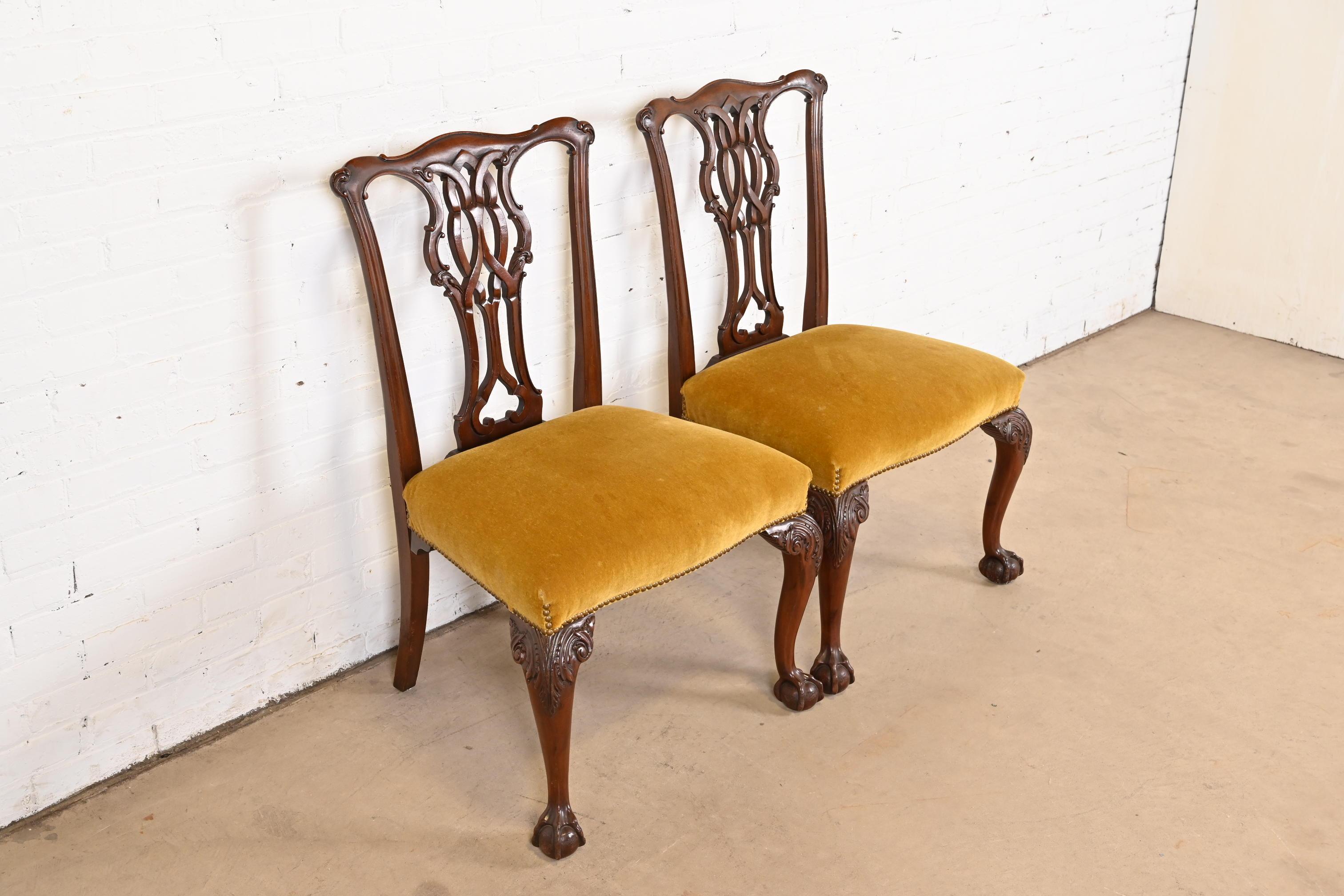 Brass Baker Furniture Chippendale Carved Mahogany Side Chairs, Pair For Sale