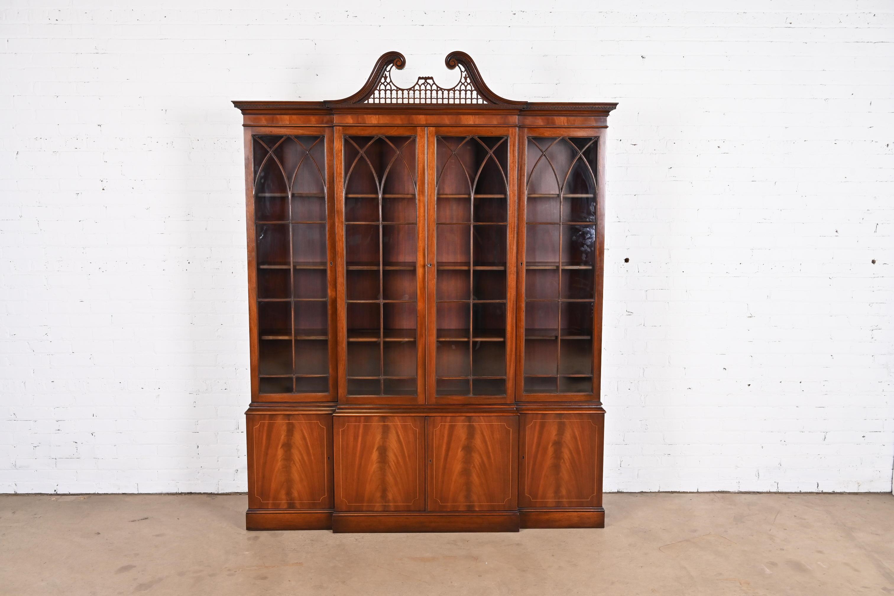 Baker Furniture Chippendale Flame Mahogany Breakfront Bookcase Cabinet In Good Condition In South Bend, IN
